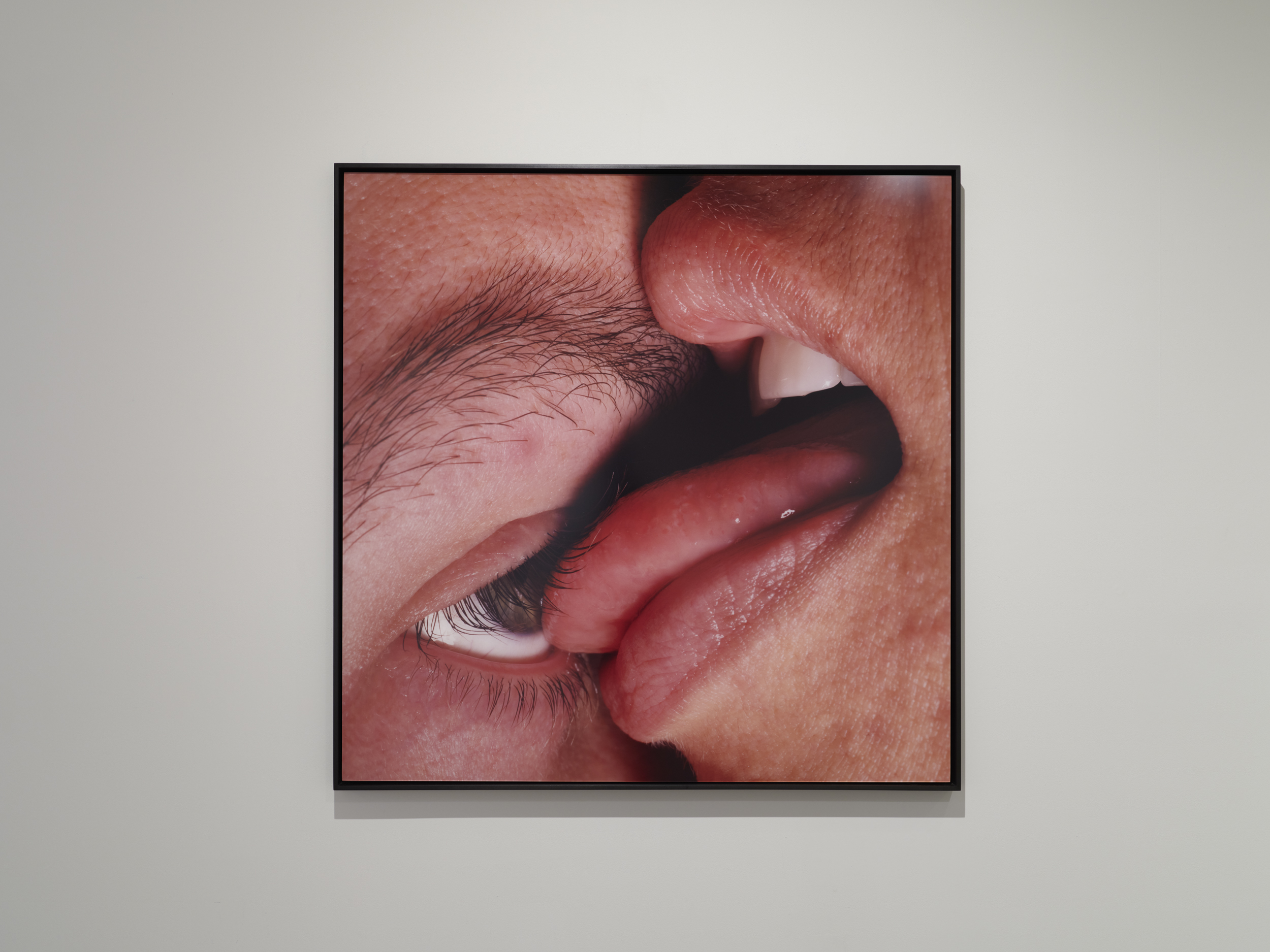 Janine Antoni, Mortar + Pestle, 1999. Chromogenic print, 48 x 48 inches. Photo by Flaneurshan.studio