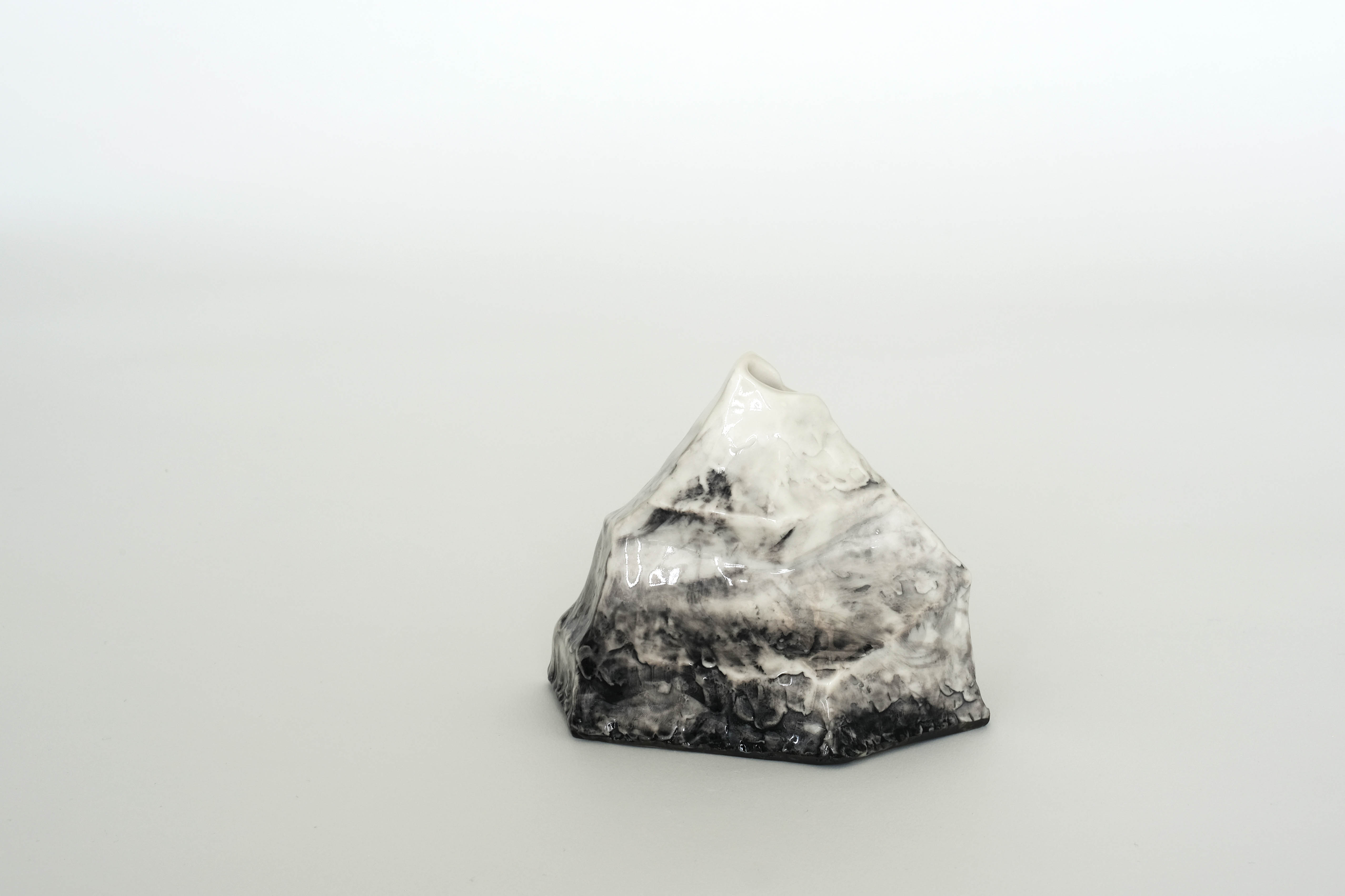 I AM A MOUNTAIN No 07 / 10.5 x 13 cm