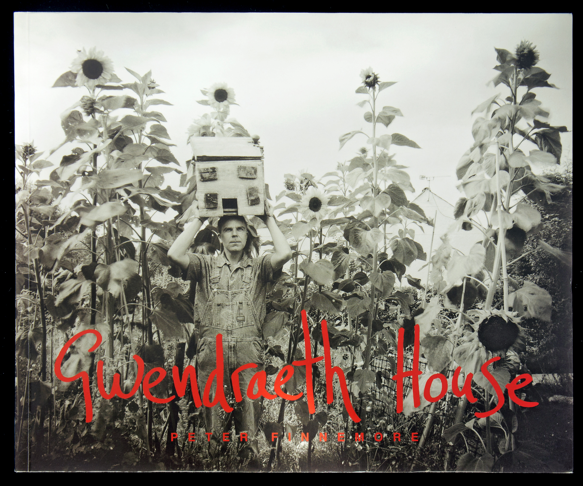 Gwendraeth House catalogue, Footogallery 2000