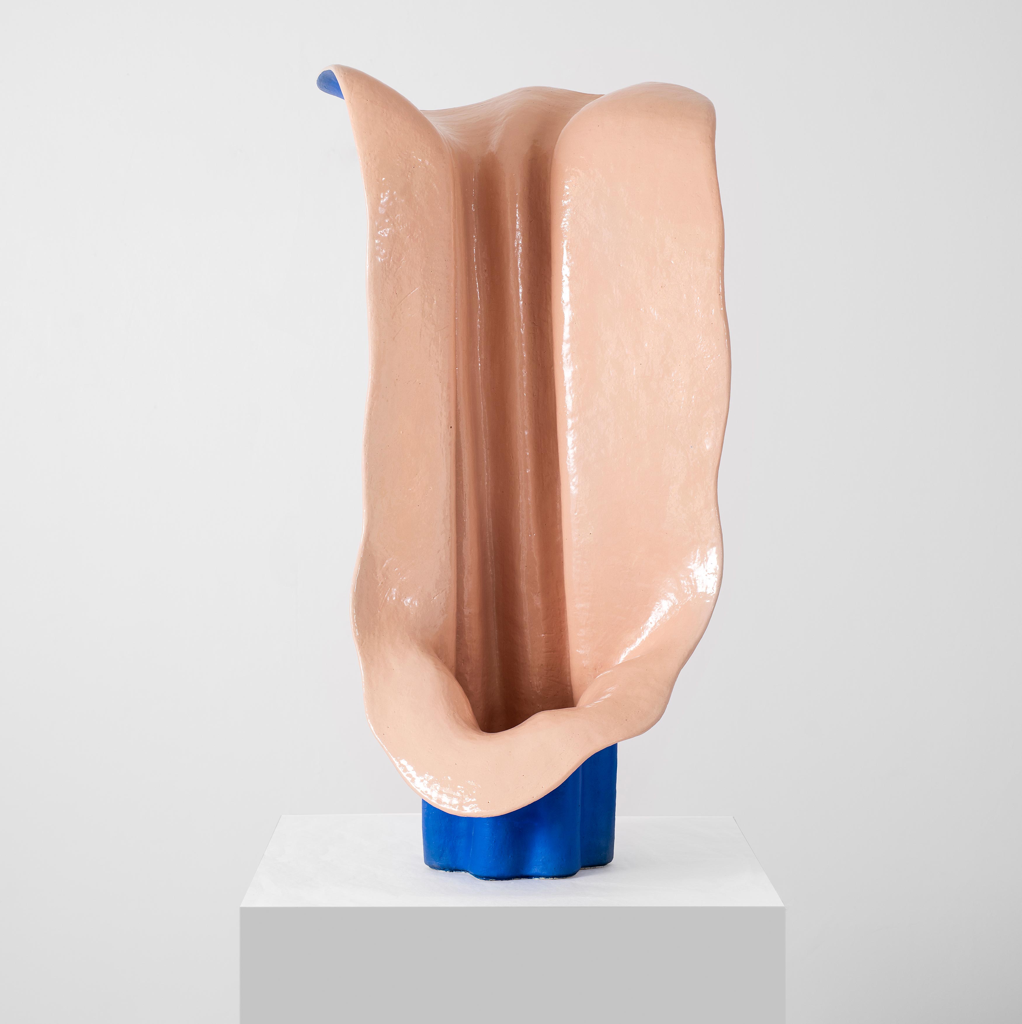 ‘Renaître’ (re-emerge), 2020, Ceramic and glaze, 72 × 36 × 32 cm