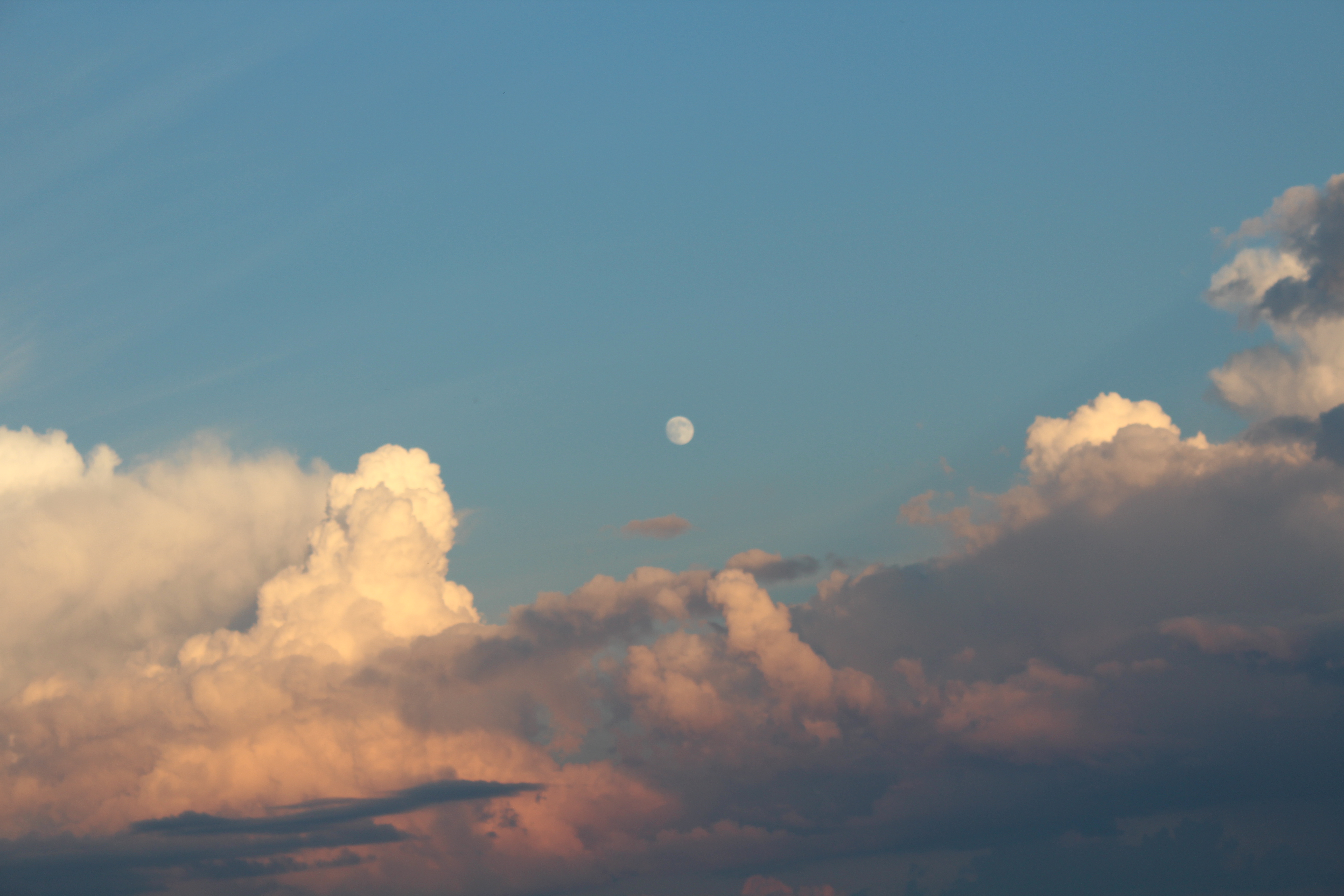 moon | 2017 | lake diefenbaker, sk