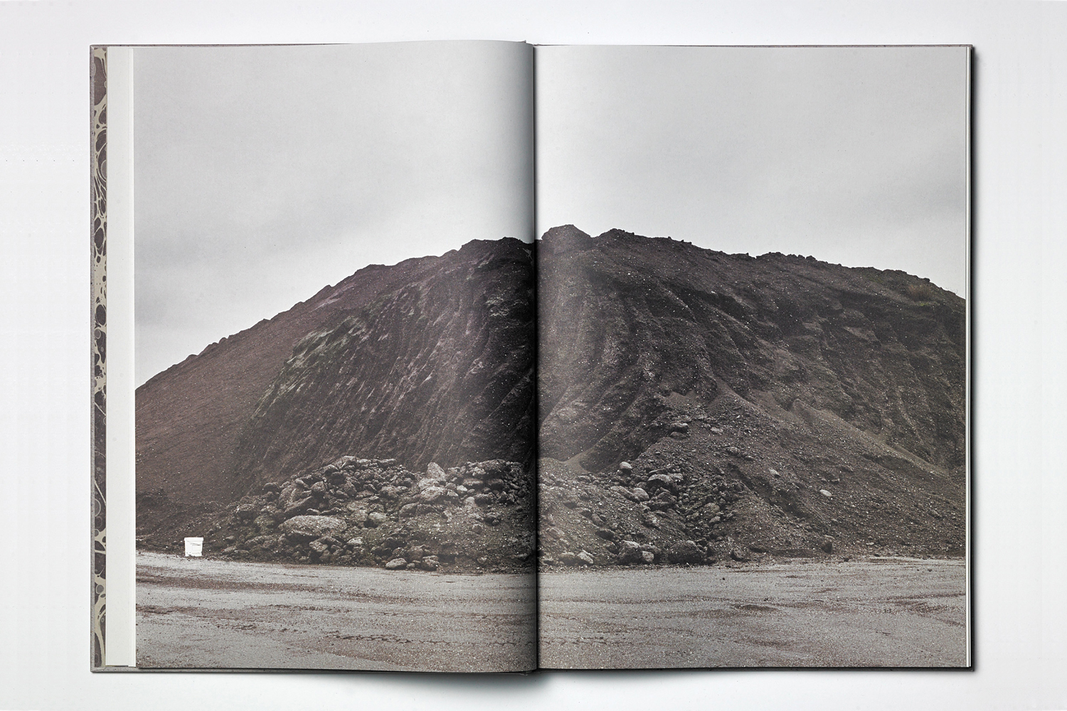 Bottom Ash Observatory