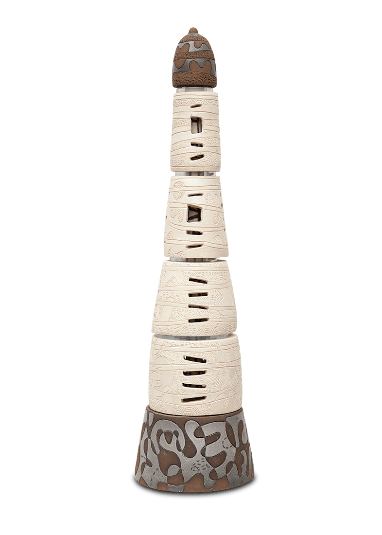 Sposarotante e i suoi segreti (Refrattario bianco e nero,ceramica Raku, alluminio, plexiglass, cm 15x62x15, 2012)