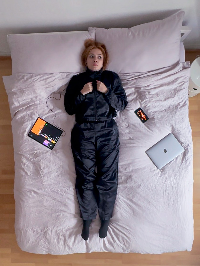 DEAD_LINE  von Aline Schmassmann