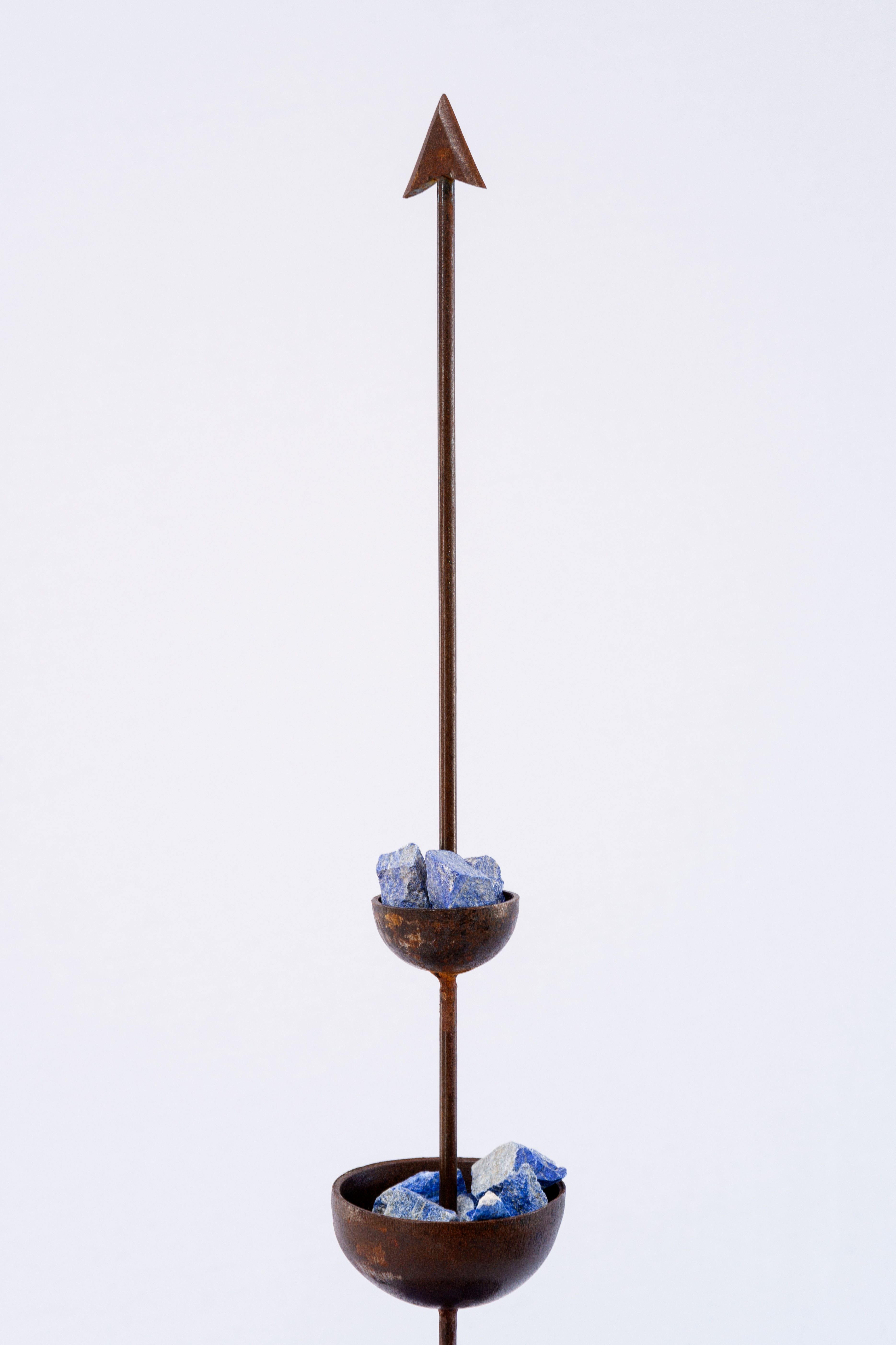 THE BEADS OF MY ROSARY ARE ARTILLERY BULLETS (7)Iron, lapis lazuli, fabric and glass. 137 x 20 x 20 cm. 2024