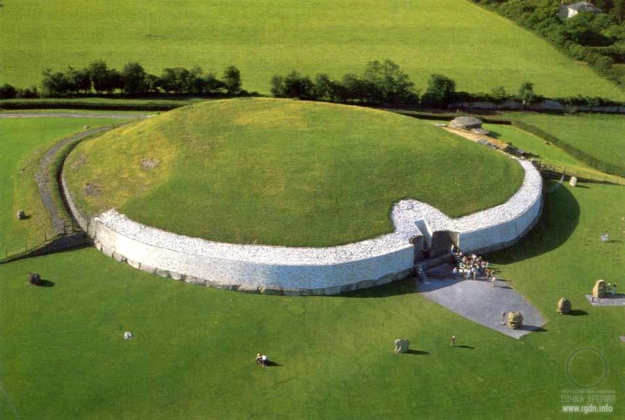 Newgrange | Ireland