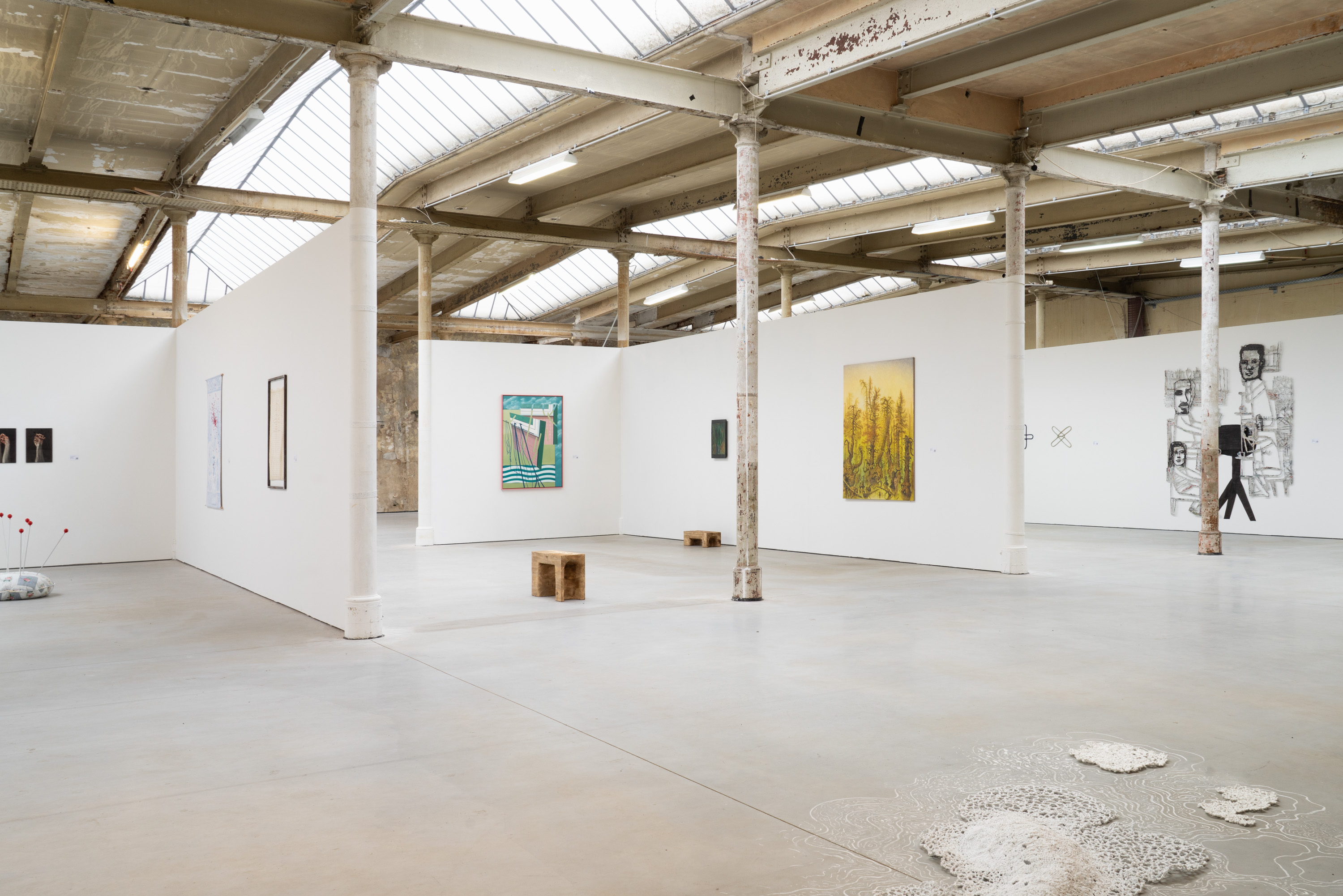 Ausstellungsansicht «&thinsp;Geflecht&thinsp;»ZfK Kunstverein, Spinnerei Leipzig2025