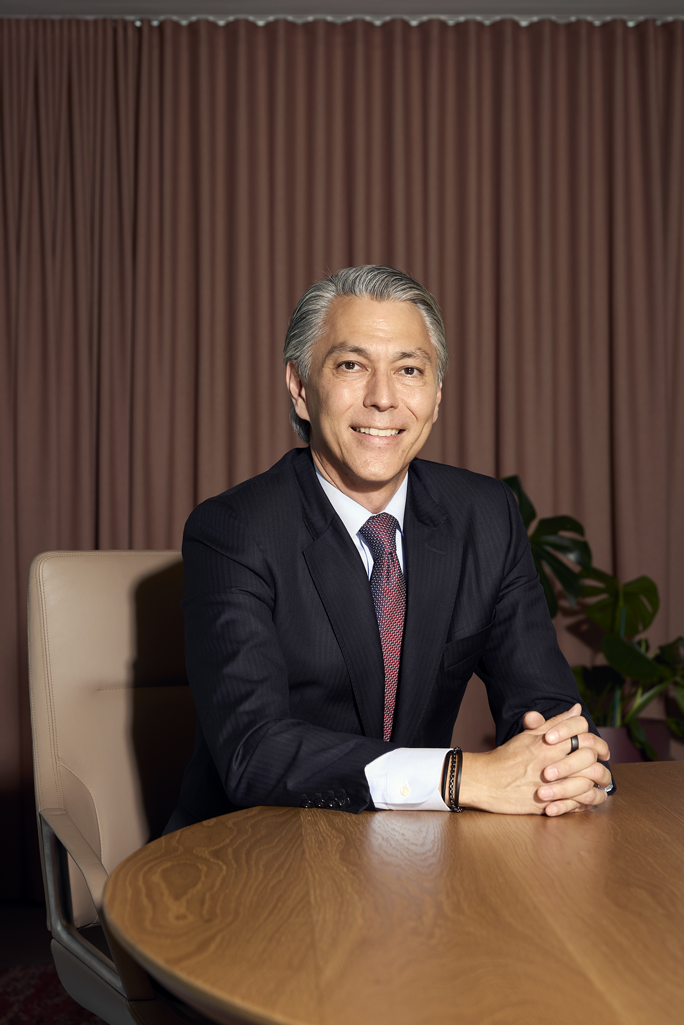 Mike Henry for AFRMag