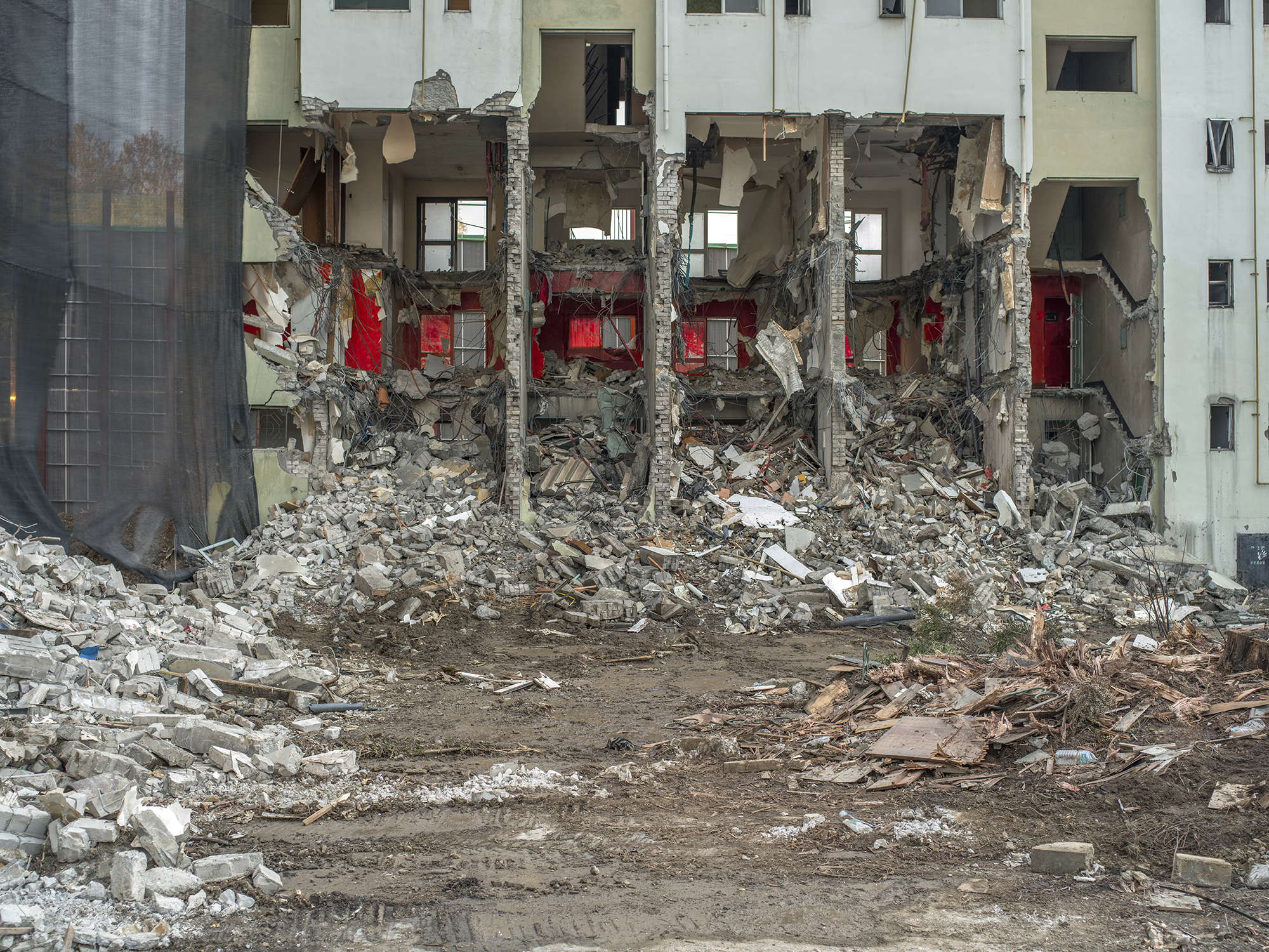 Reconstruction Site 11_pigment print_140x180cm_2015
