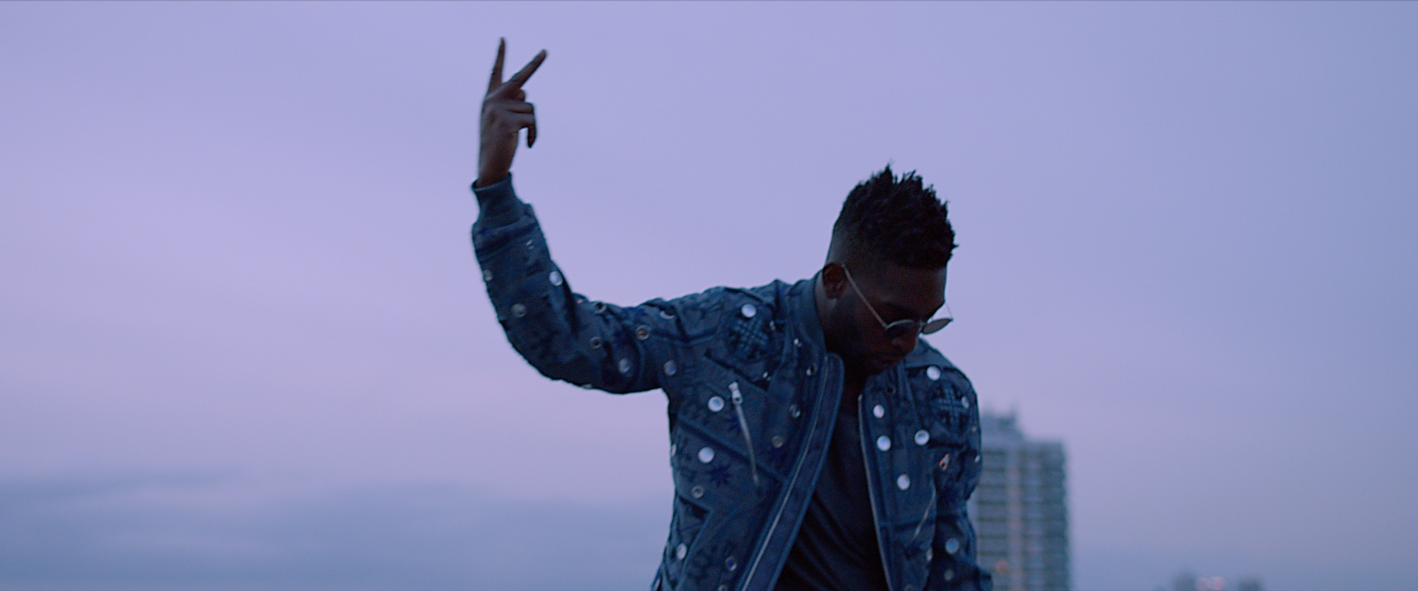 TINIE TEMPAH // Not Letting Go ft Jess Glynn