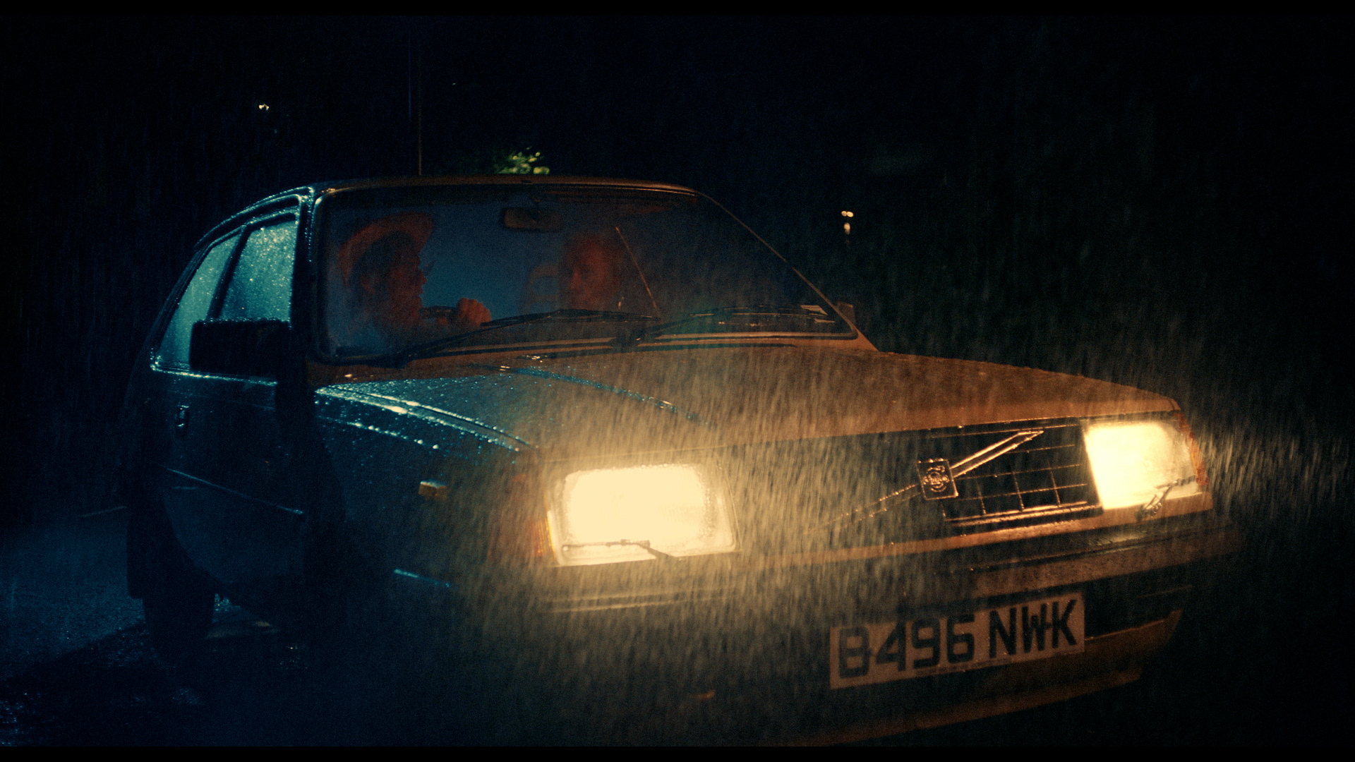 CLOSEST SHAVE | TIÑA