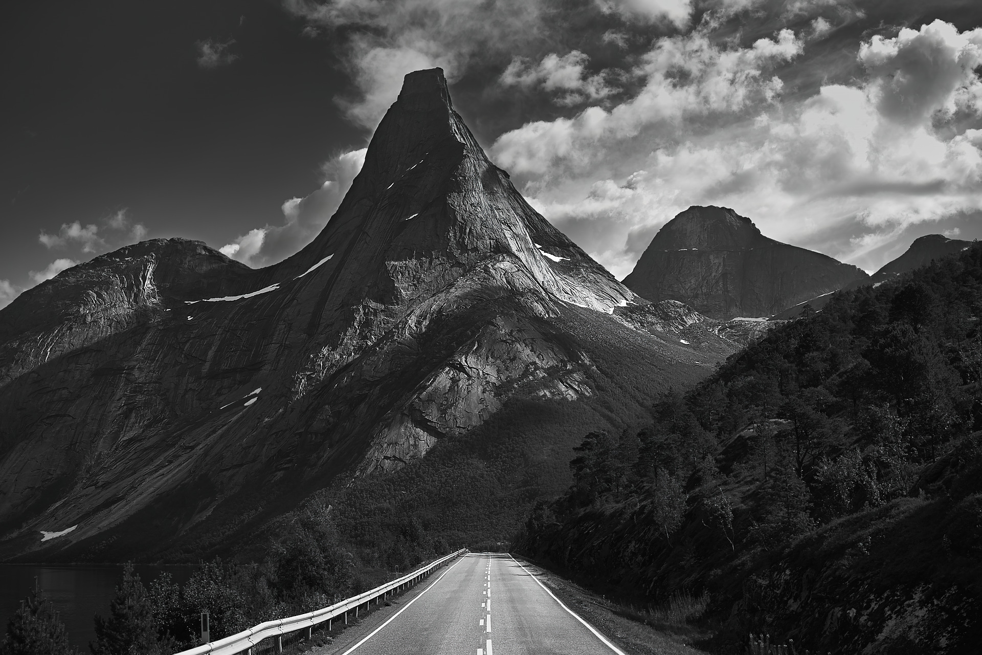 Stetind (1392 m), Tysfjord.LFI Mastershot