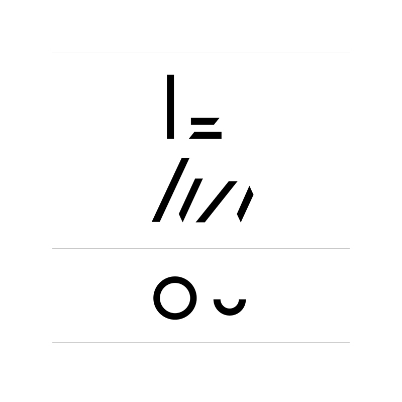 (4)