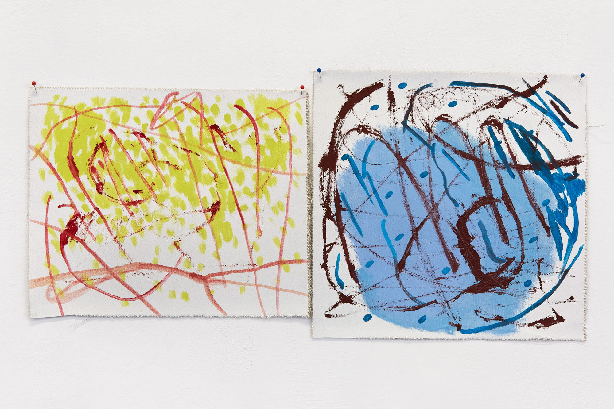 Untitled. L-33.2 x 27.3 cm, R-33.5 x 32.6 cm, Oil on linen, 2019