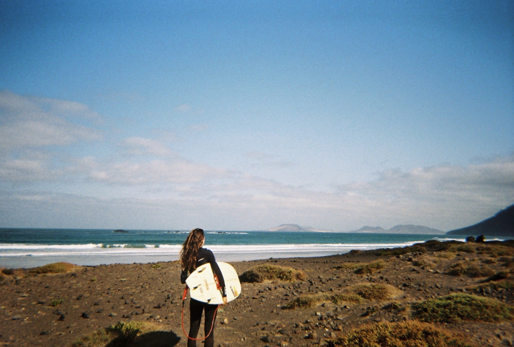 surfer facing Papeliyo Lanzarote