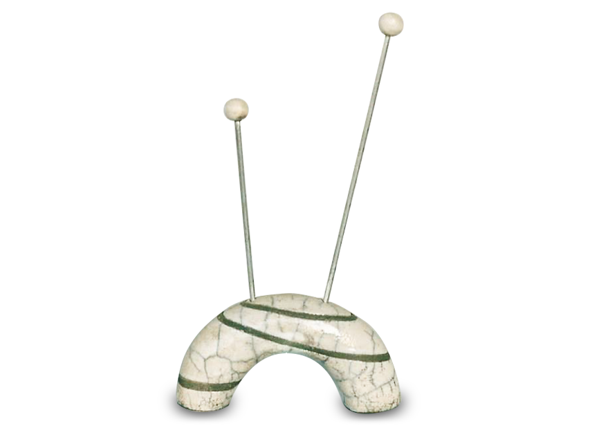 Curioso (Ceramica Raku, alluminio, cm 10x16x3)