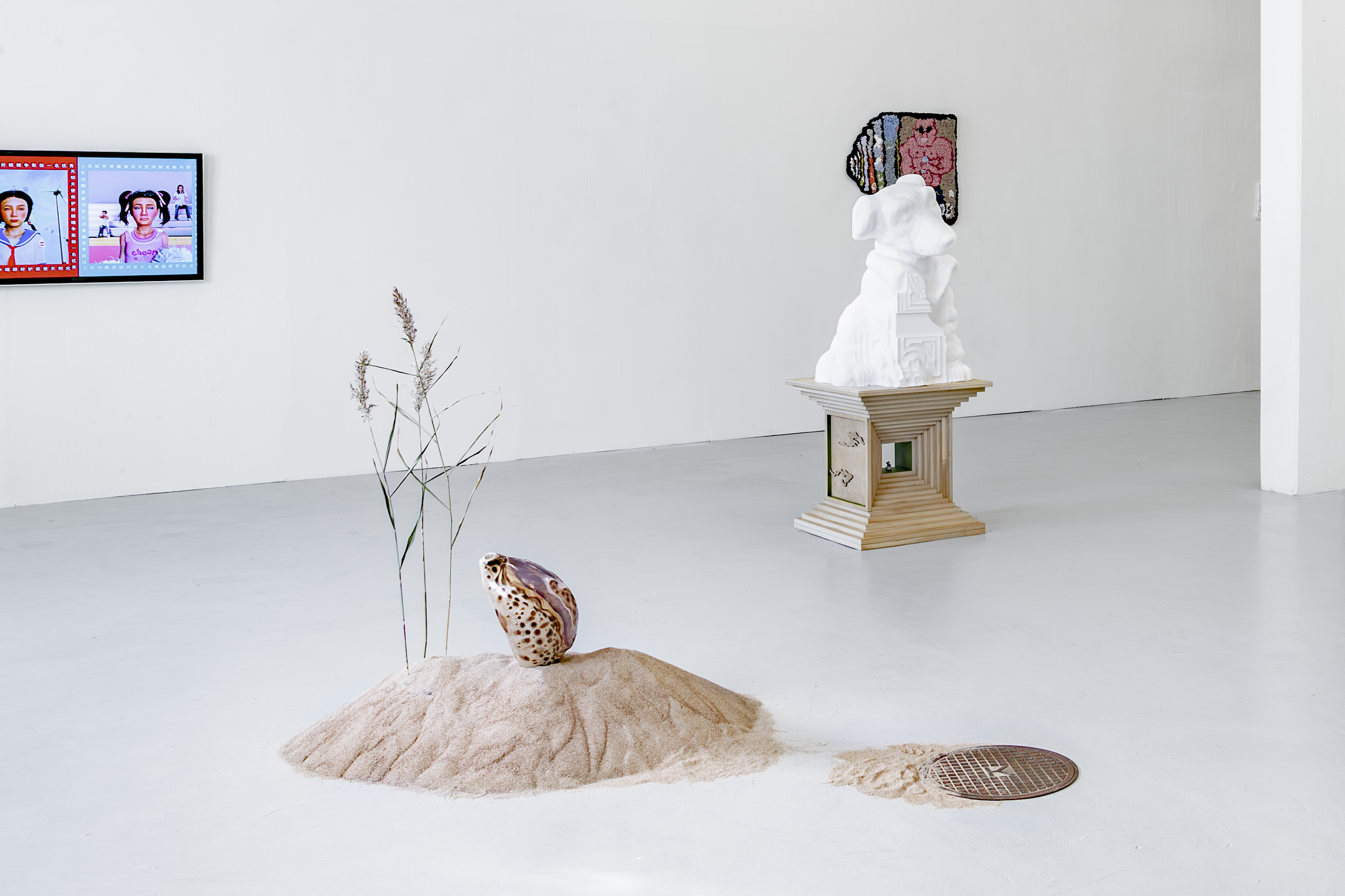 "Sensual Politics, Stars Around Scars", curated by C-print at 3:e Våningen. Photo: Ekaterina Lukoshkova