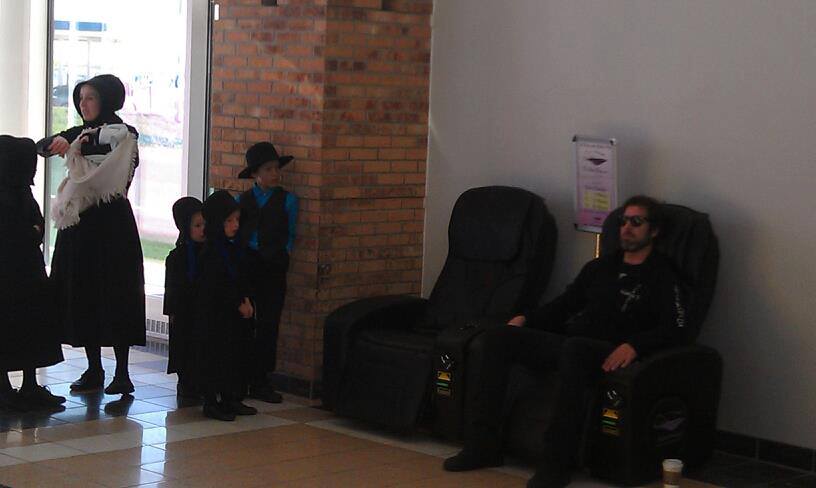 At the overhead service palace outside of chicago 2014 : quick random shot of Nate at about 11am went to be a icon image for a hot minute : pic is amazing 