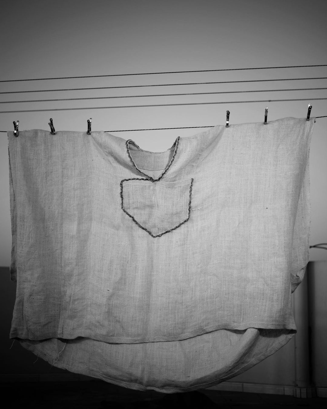 Raffia garment, 2019 - Photography: Ibrahima Diakhaté