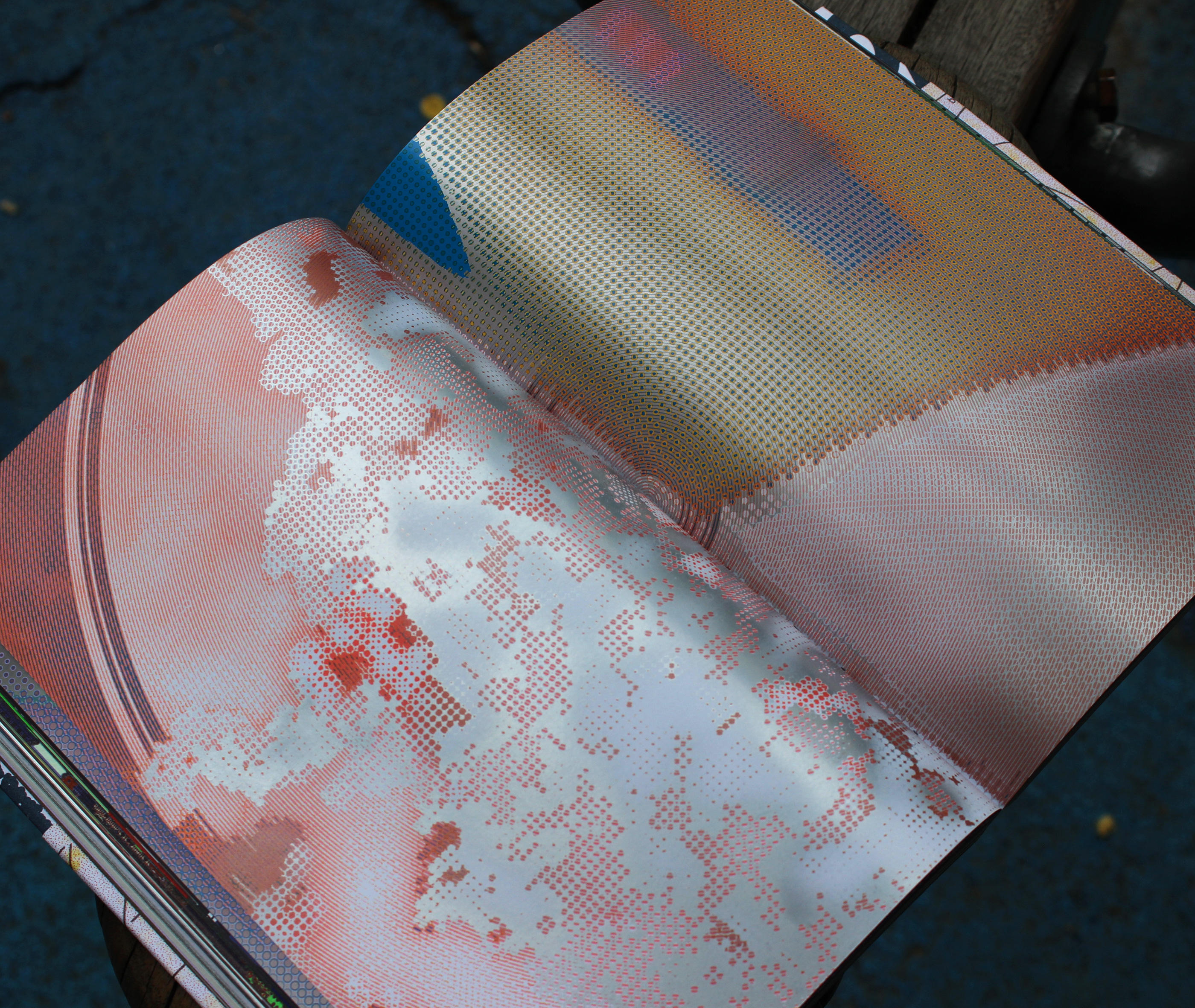 06/11 Spreads in collaboration with Jonathan Castro for  Torrent by Lagon Revue.