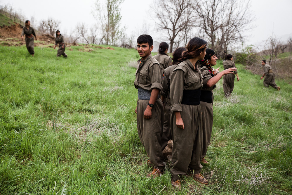 Qandil, kurdistan Parmi les activit&eacute;s, des jeux collectifs qui permettent de renforcer le travail en &eacute;quipe, et travailler le sens strat&eacute;gique.