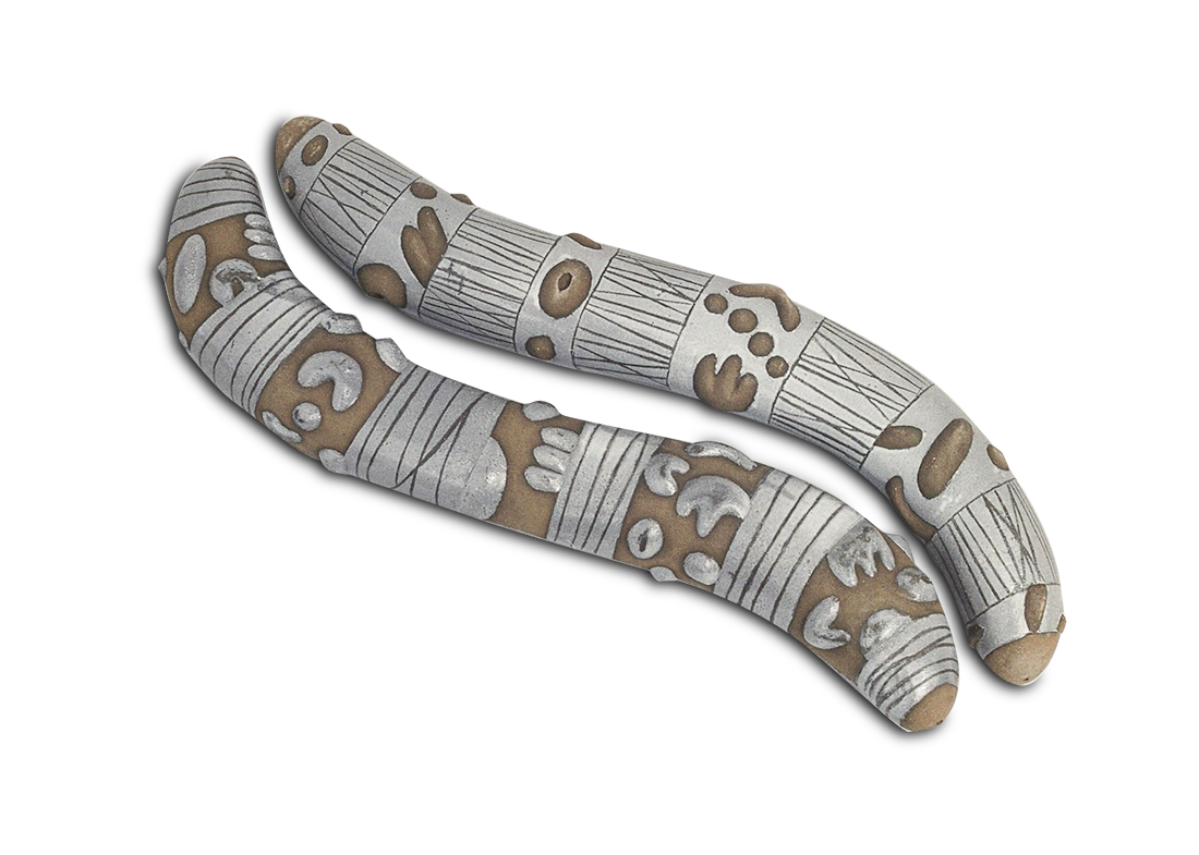  Dormire a chiocciola (Refrattario nero e smalto cm 36x4x16 1999)