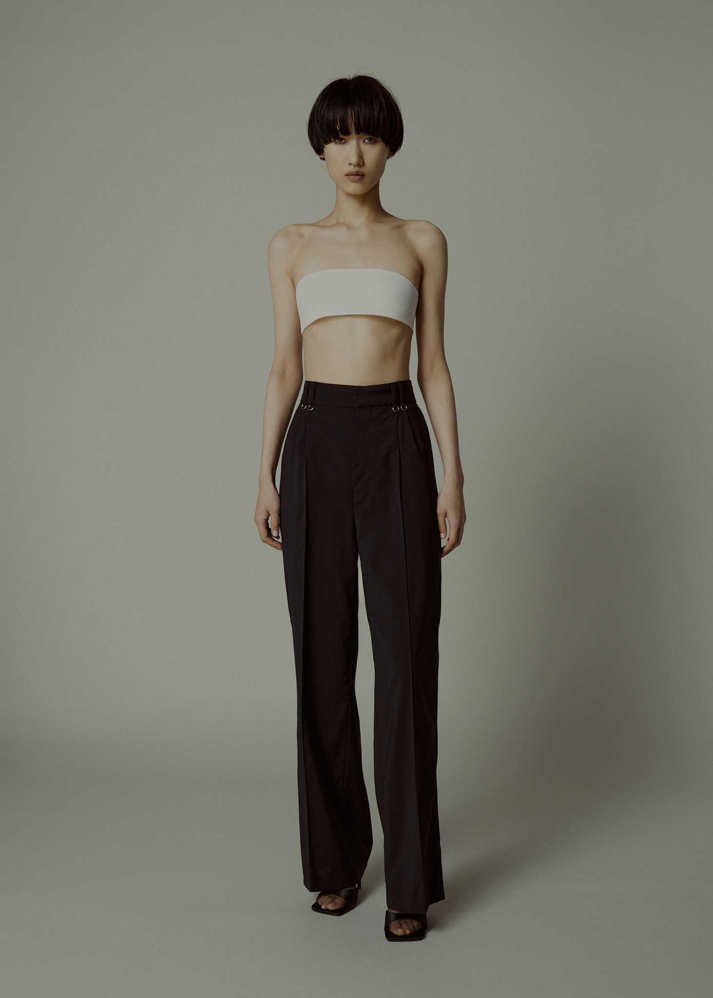 DANI TROUSERS IN CREASE-RESISTANT WOOL, NOIR   |   800 GBP