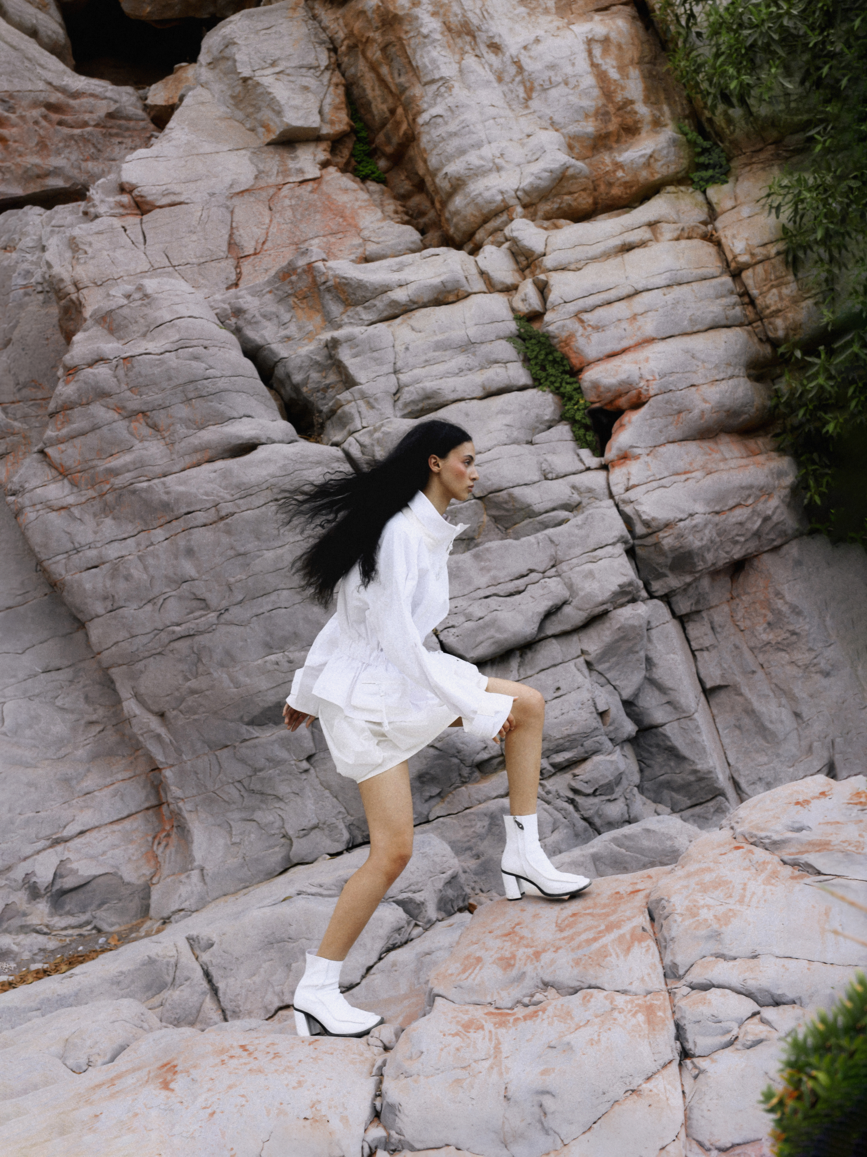 Louis Vuitton x Mojeh,  1/7 