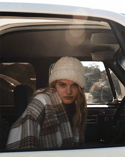 Sportsgirl – Get Into The Feels