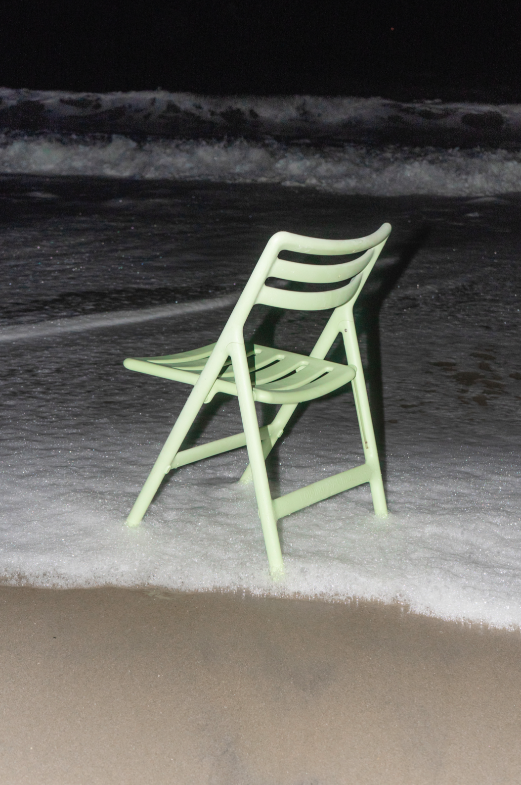 SWEETERFAT VINTAGE DESIGN WITHIN REACH MAGIS FOLDING AIR CHAIR