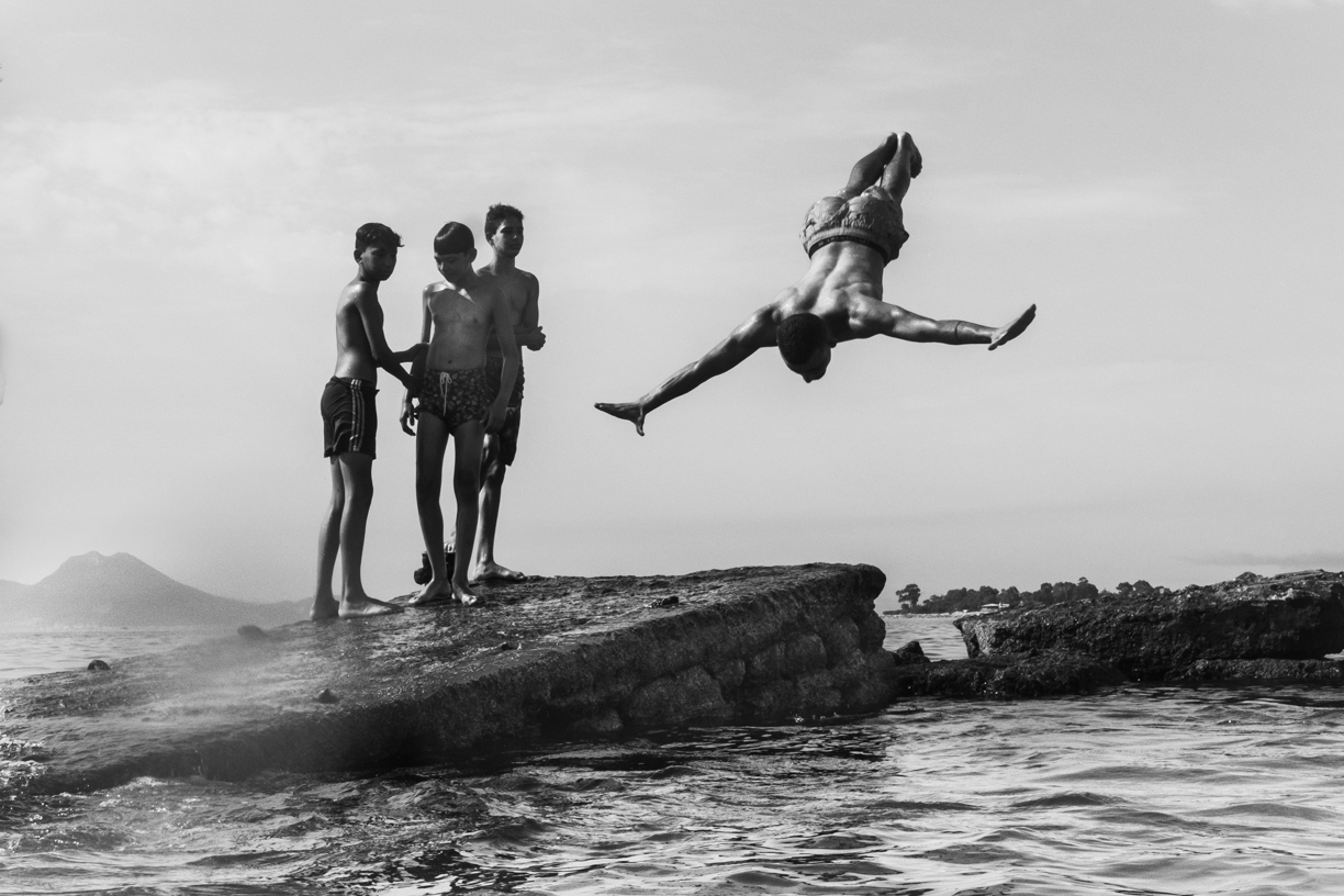 Growing up Braving the Sea IX, Hahnemühle German Etching 310g Fine Art matt Textured, 60x40cm