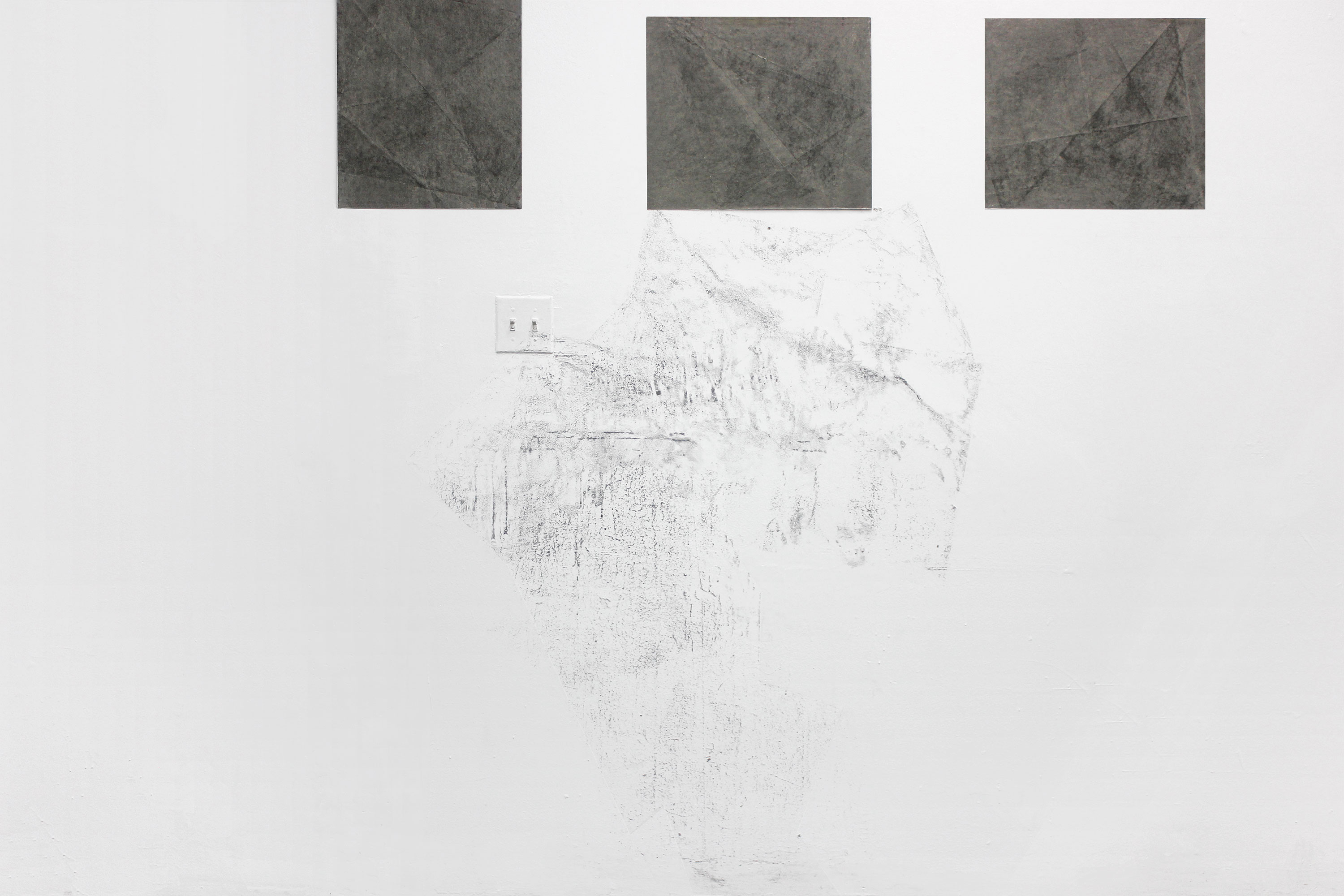Sensitive Skins / Transfer paper on wall / Site specific wall drawing, variable dimensions. Image: 147x122 cm / 2015