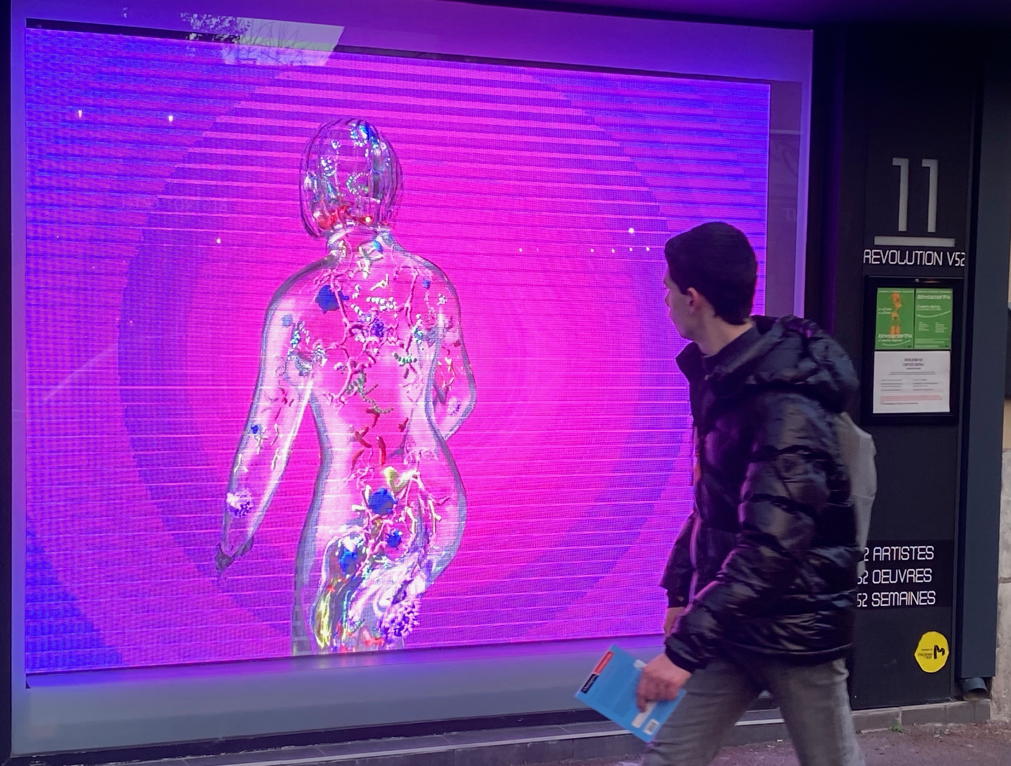 𝘙𝘌𝘝𝘖𝘓𝘜𝘛𝘐𝘖𝘕 𝘝52, Digitale Zone, Marseille 📷 Vincent Auvray, 2023