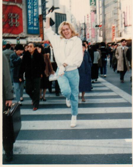 Gretta Sttar em Akibahara Tokyo.