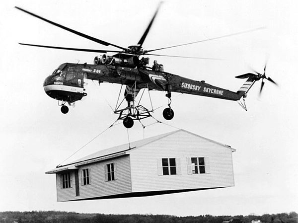 A Sikorsky Skycrane Carrying House