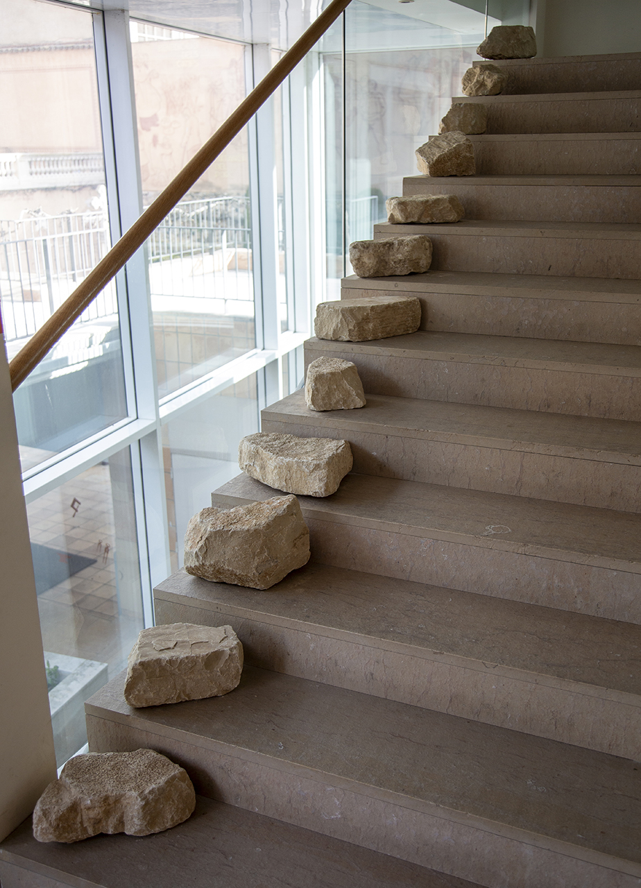 Instal&middot;laci&oacute; 2. 36 pedres. Pedra seca &copy; Albert Carreras, 2025