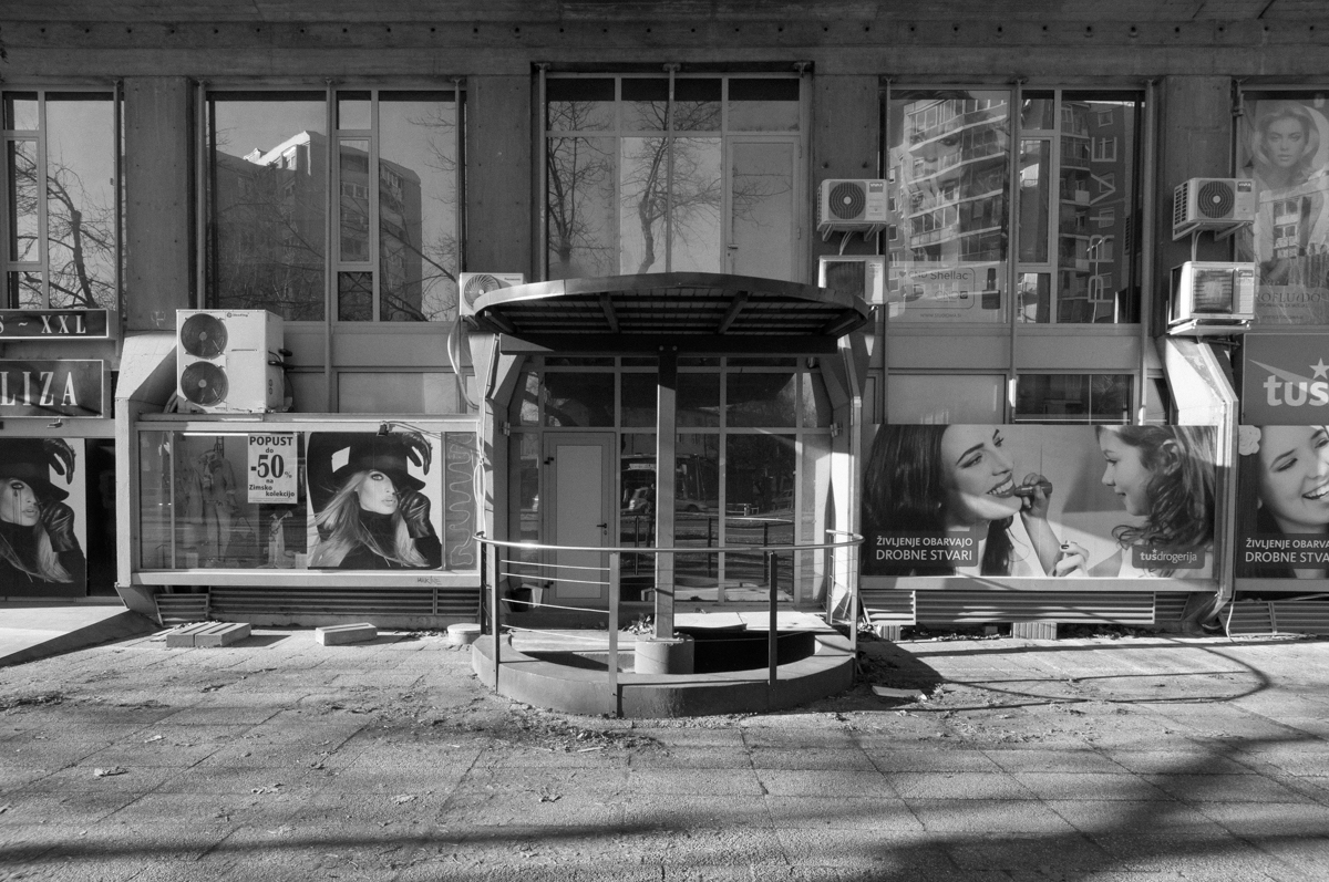 Trgovska hi&scaron;a v &Scaron;i&scaron;ki, Ljubljana / 1964, Milo&scaron; Bonča