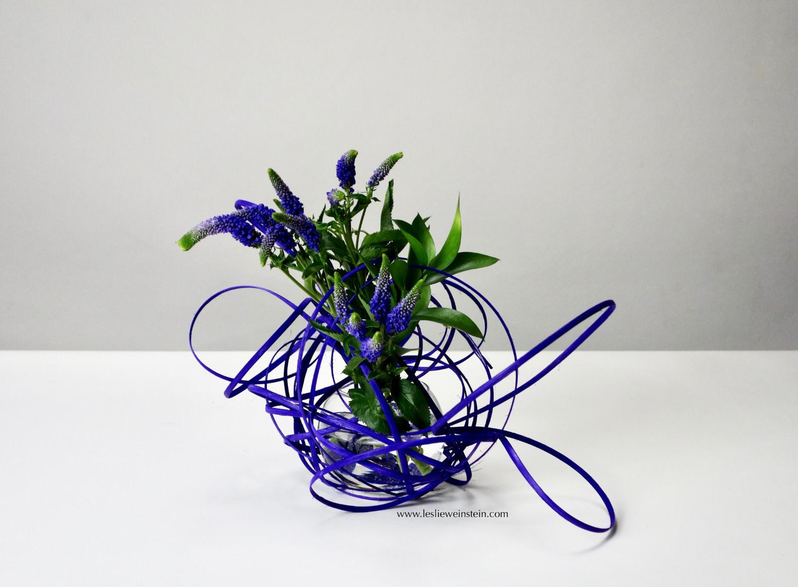 35 x 23 x 15 altura. 38€