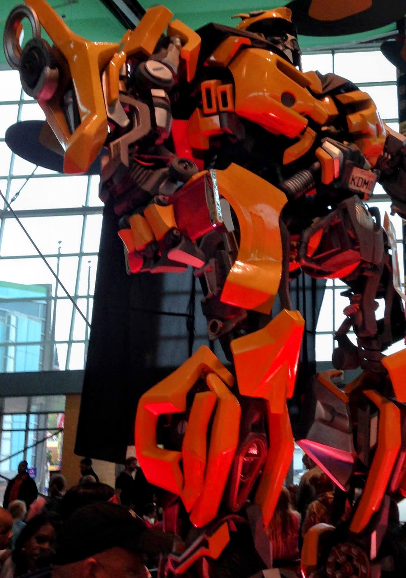 bumble bee statue (reference)