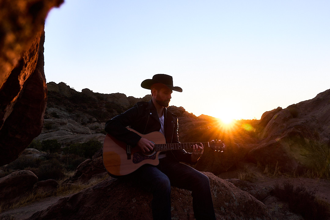 Luke Carlsen - Singer