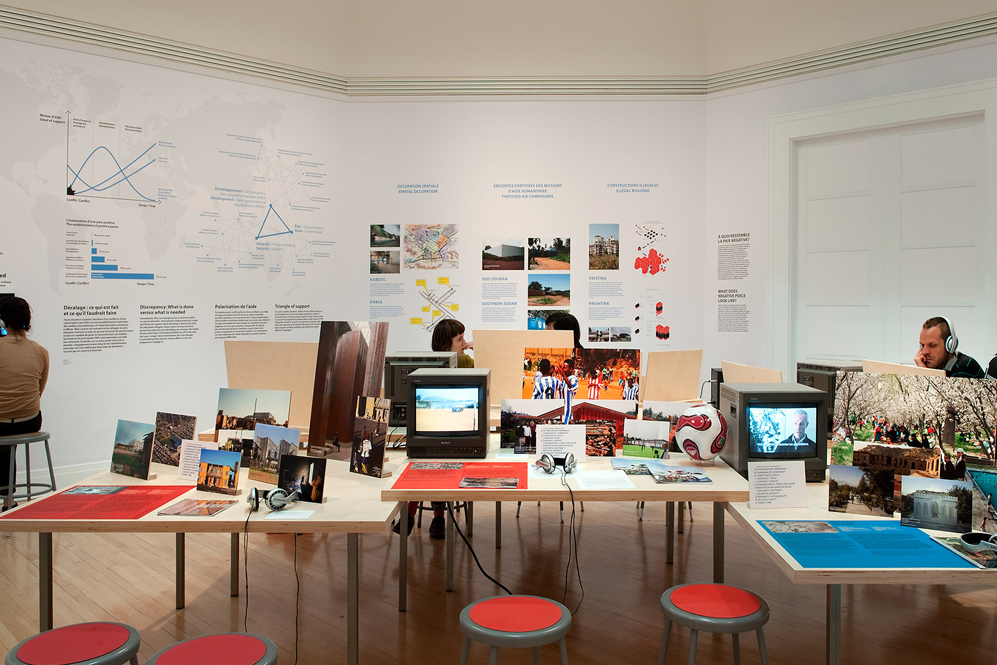 Kimisagara Community Centre, Architecture of Peace, The Canadian Centre for Architecture, 2011. Image © CCA