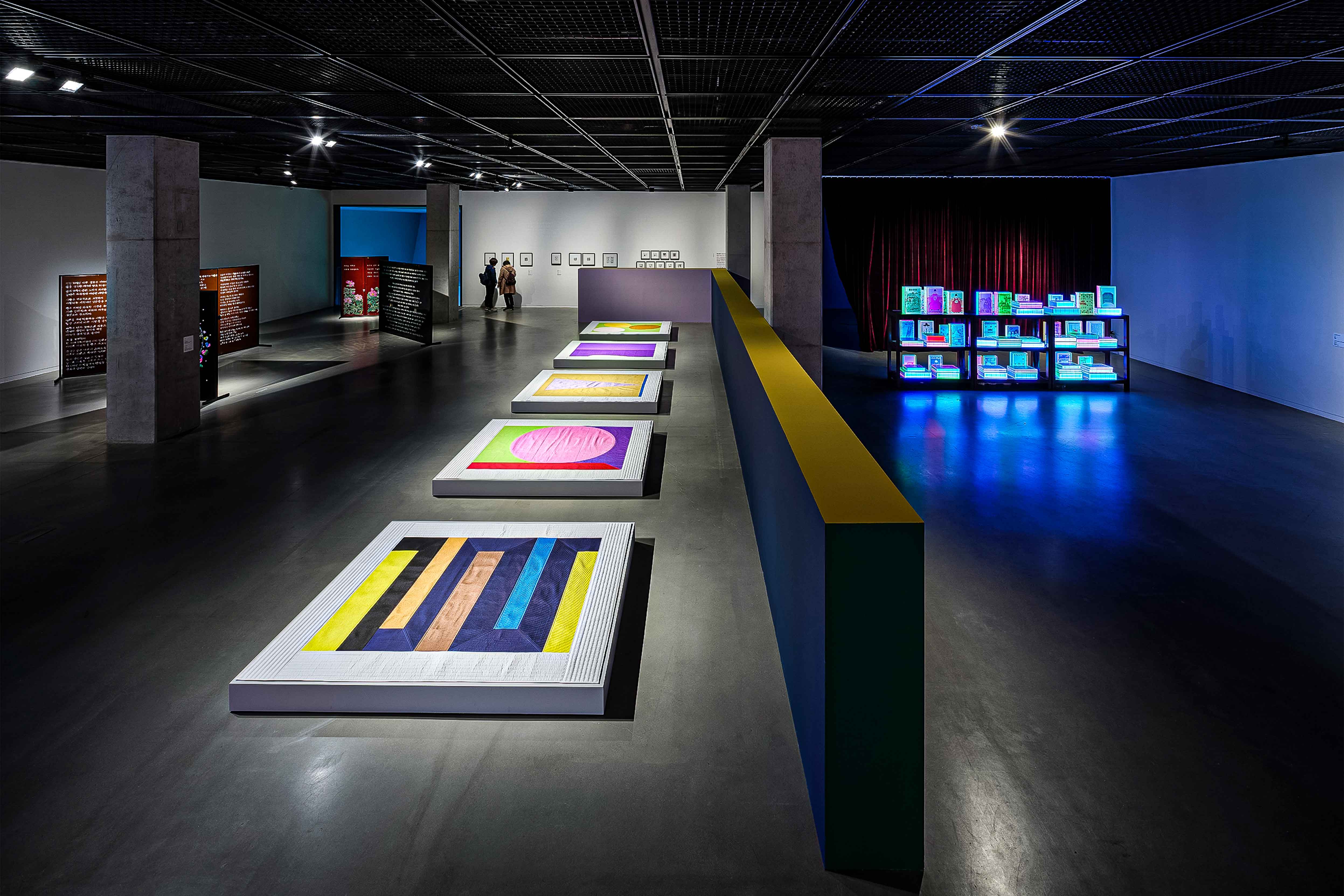 수원시립미술관 [내 나니 여자라,(Born, A Woman)]