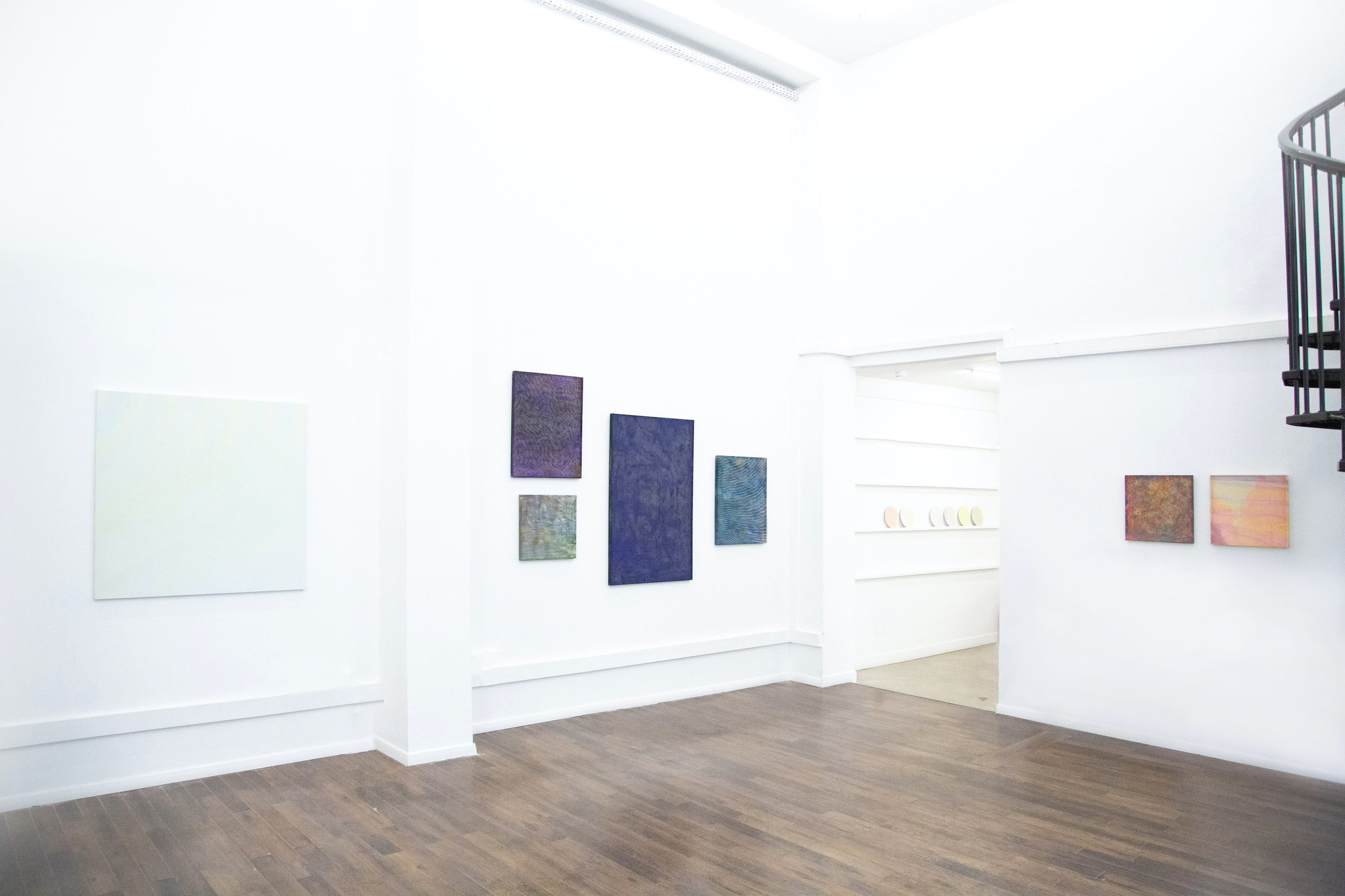 Vue de "Cosmopool" à la Galerie LIUSA WANG Gallery, Paris, 2023