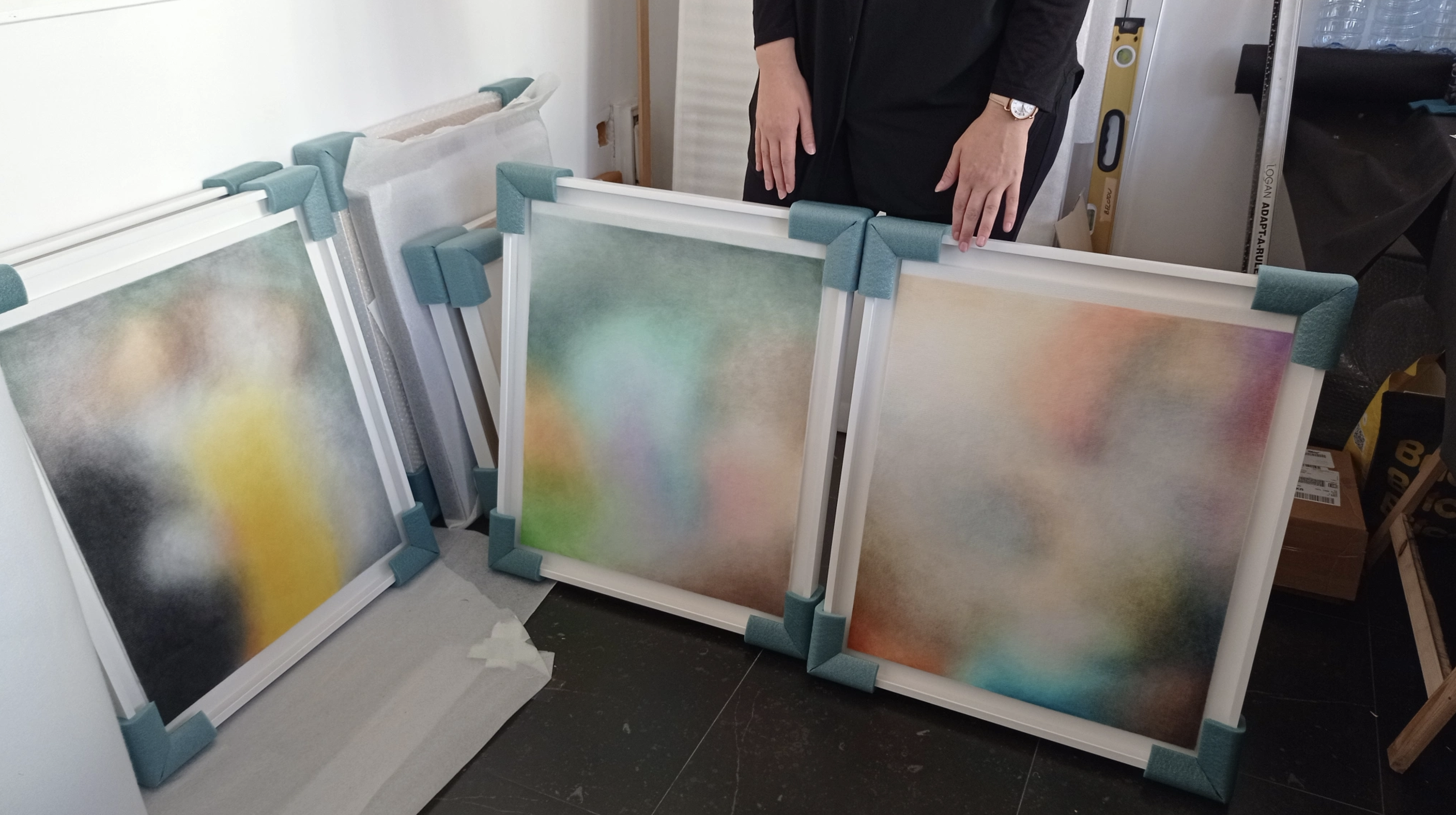 Léa Belooussovitch showing her Artworks on Felt in her studio in Brussels