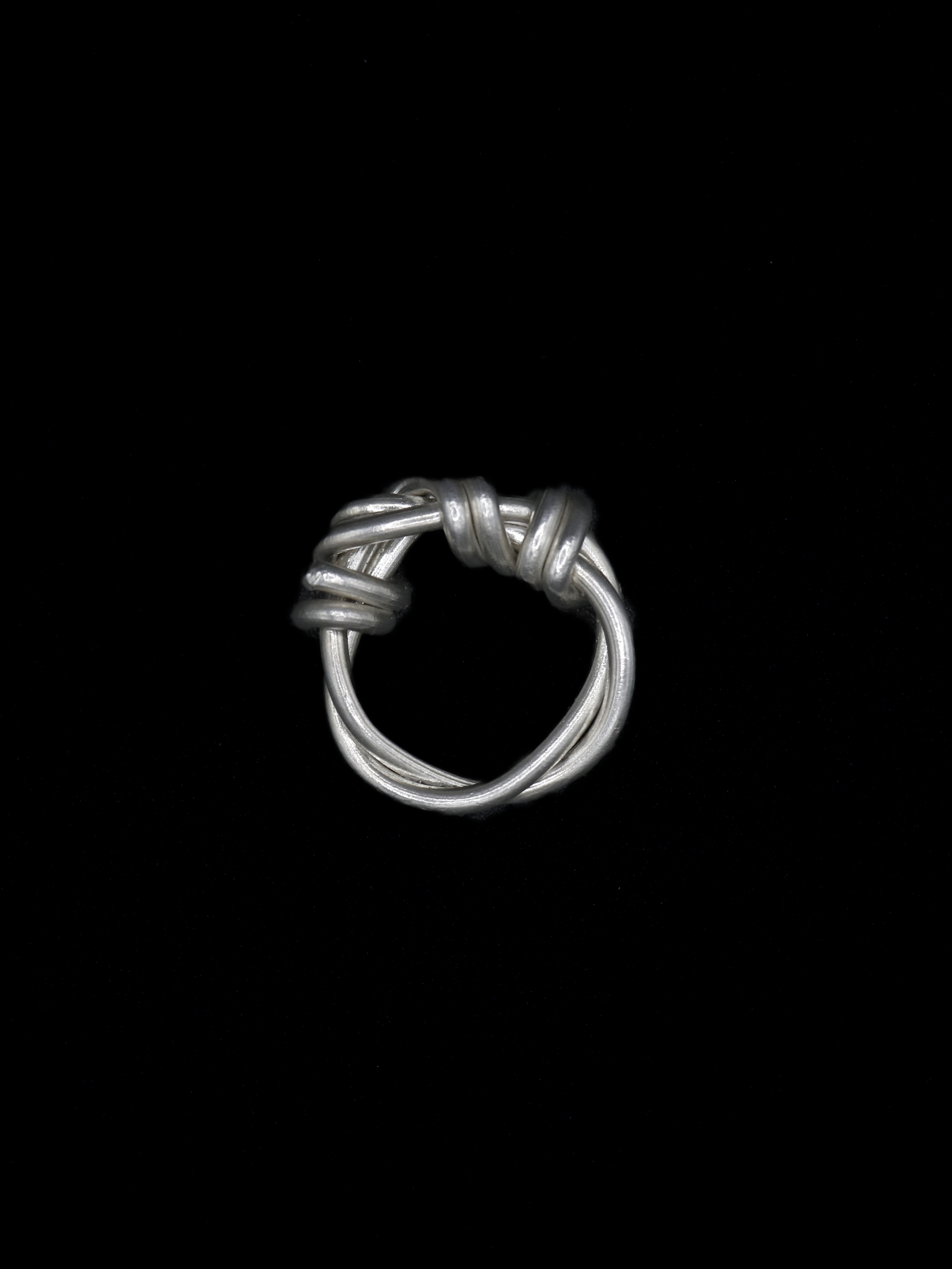 KNOT RING - £150
