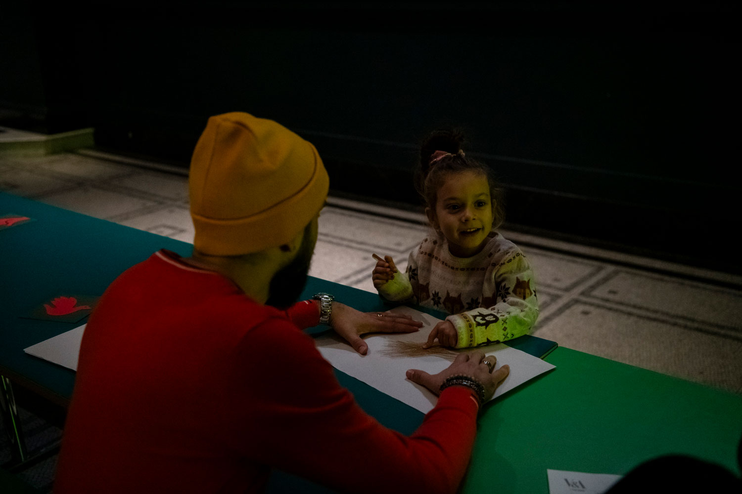 Drawing by making rubbings. Photo by Sandra Ebert.