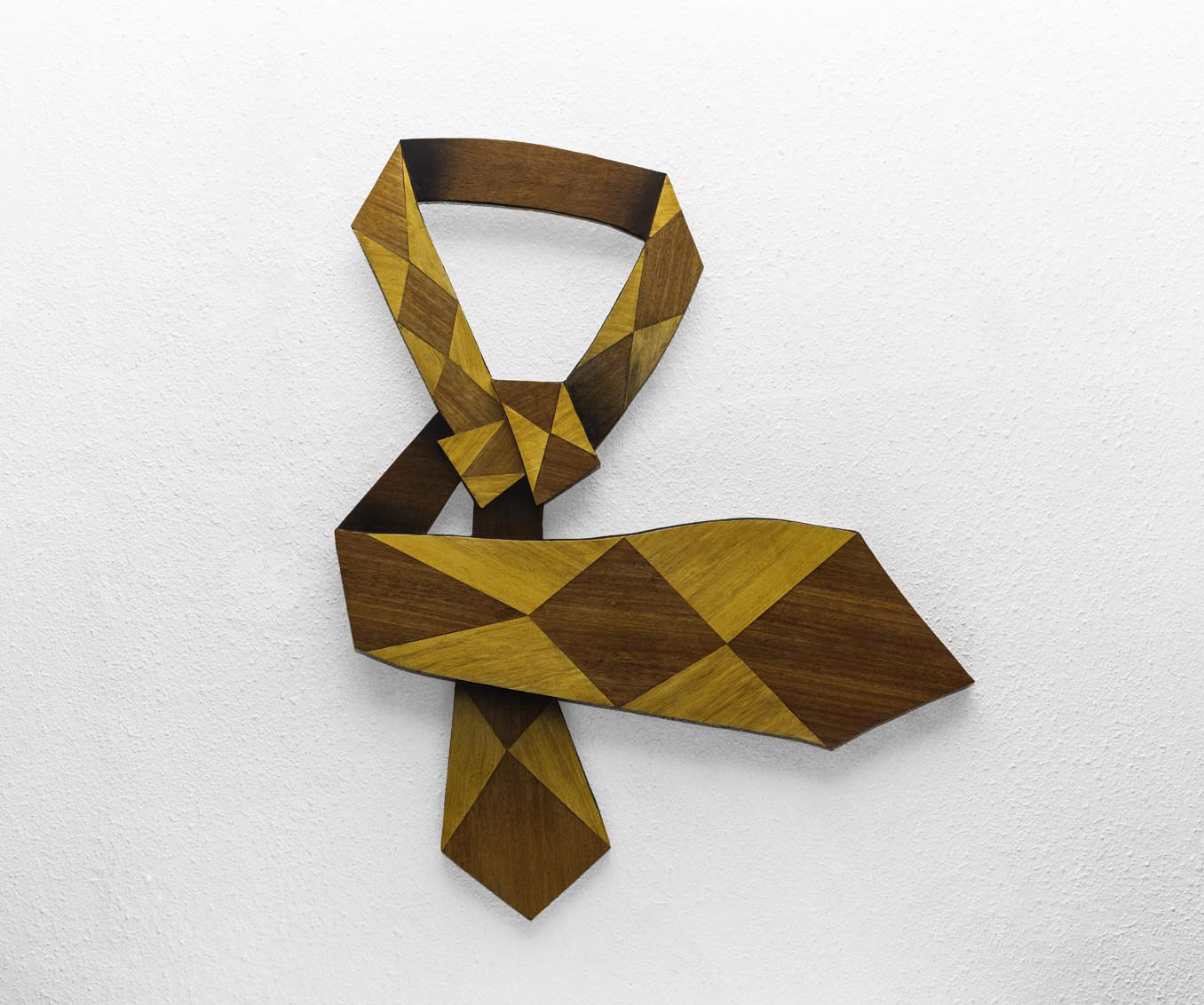 NÓS - Madeira compensada, laminas em marchetaria – 38 x 44 cm- 2017