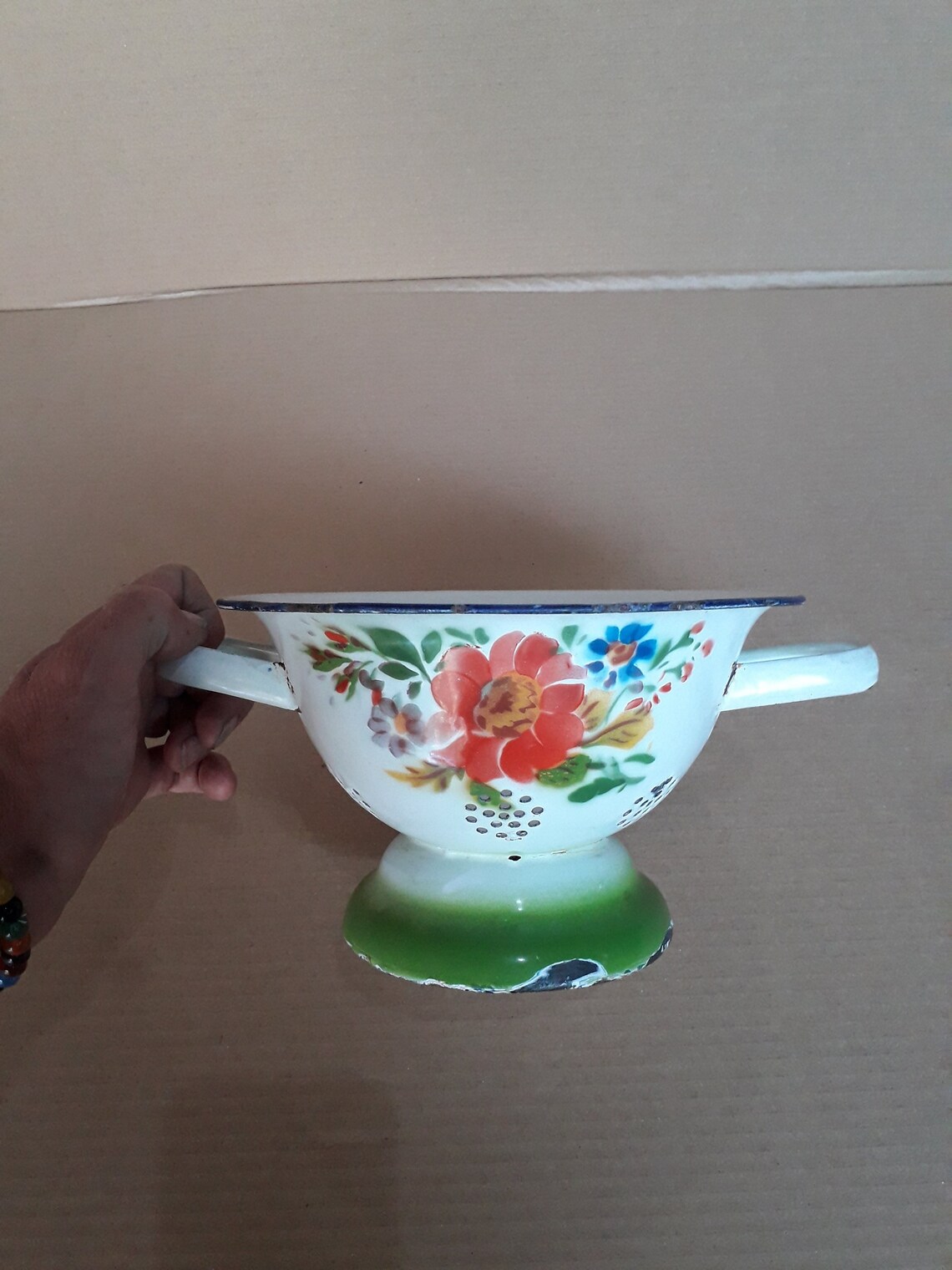 Unknown, Vintage enamel pot, unknown