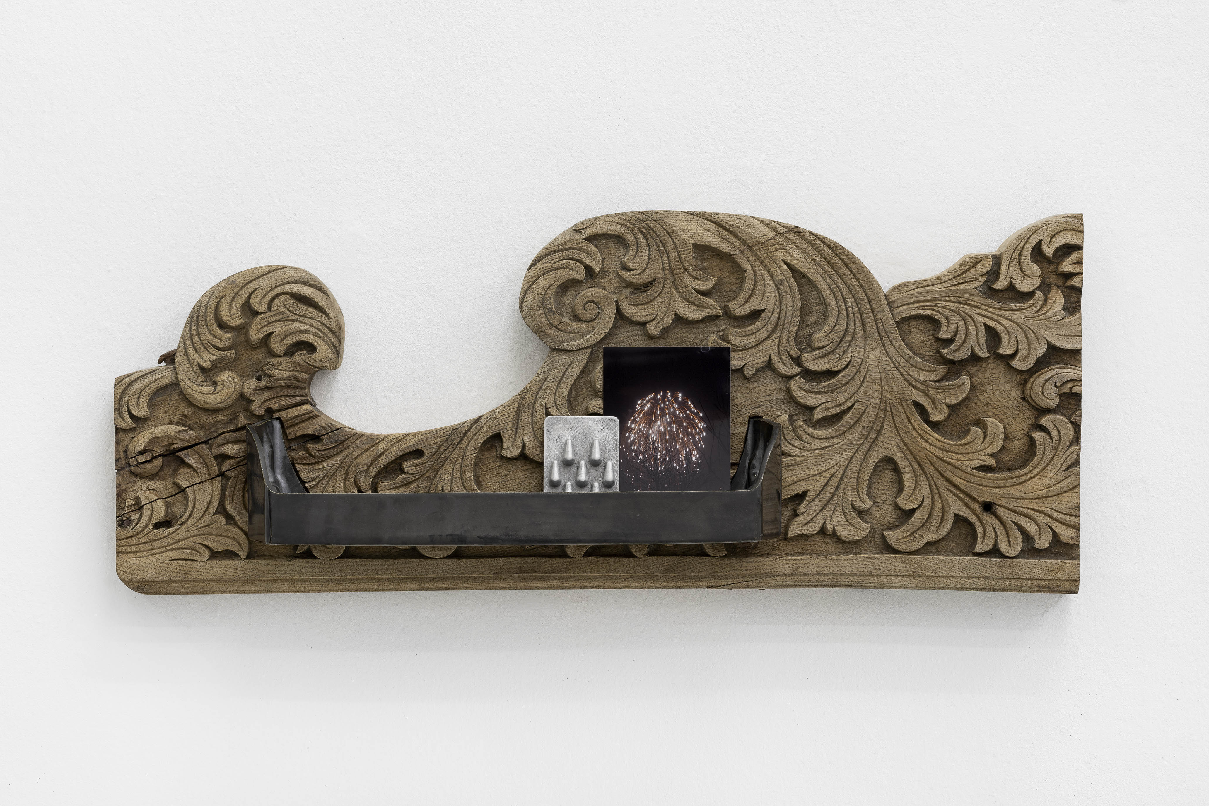 Compartment (Weeping Willow), 2024, Courtesy Koenig2 by Robby Greif, Image credit Simon Veres aeph
