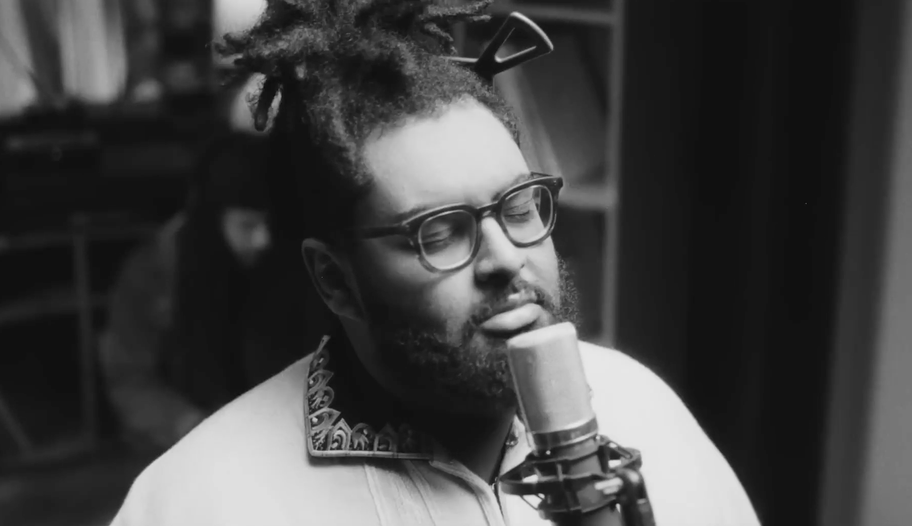 Elmiene 'Lover, You Should've Come Over' Live / Ciesay, PlusLiveStudio